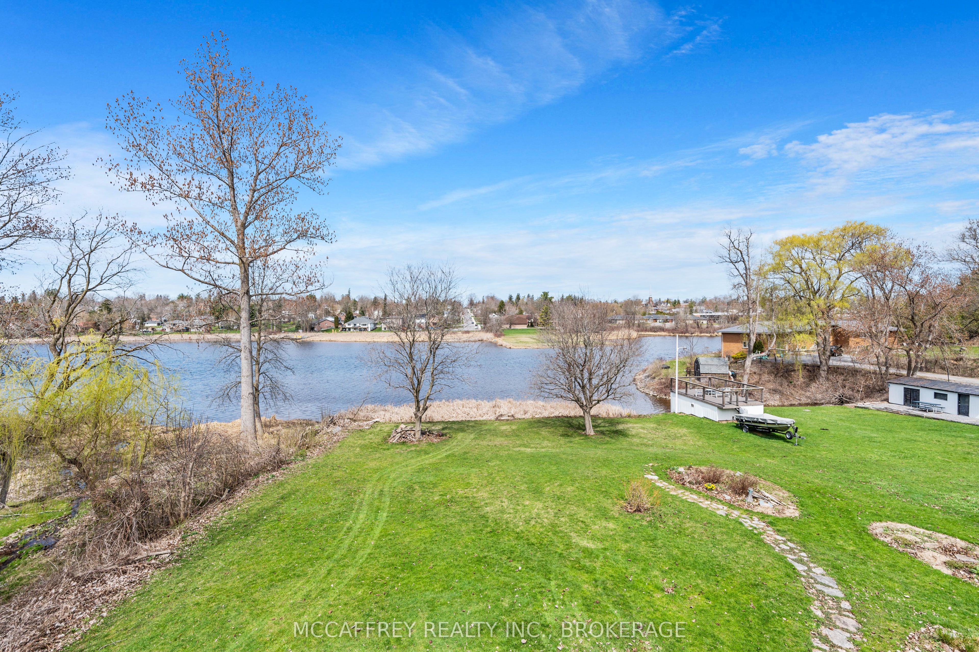 79 River Road Property Photo 23
