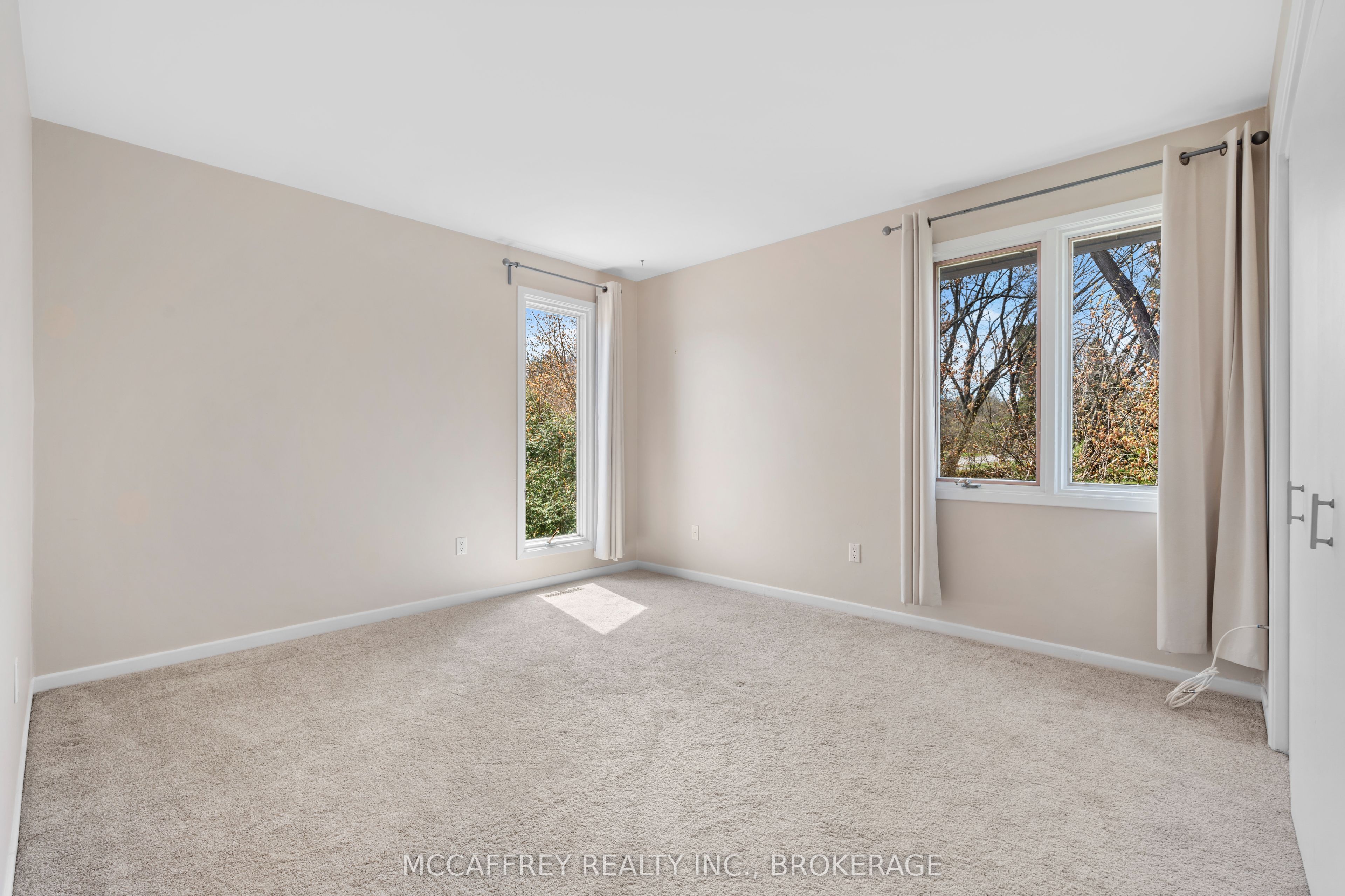 79 River Road Property Photo 24