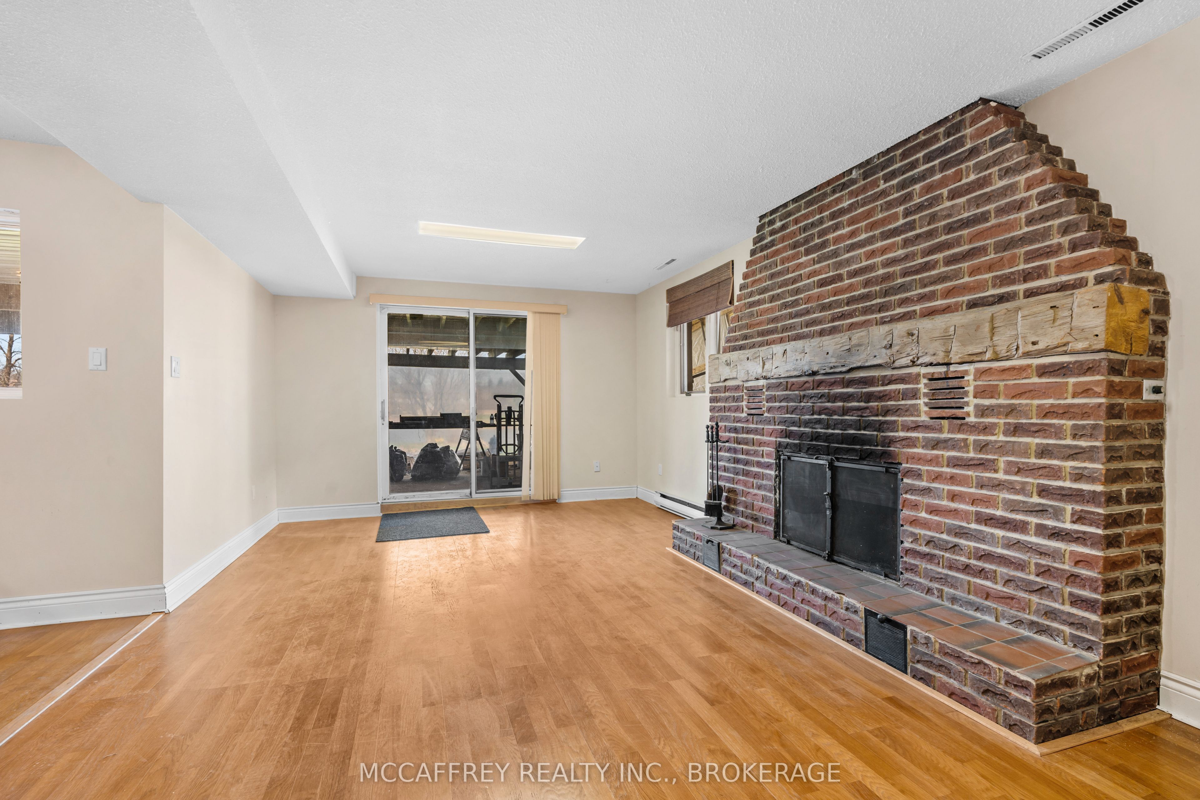 79 River Road Property Photo 30