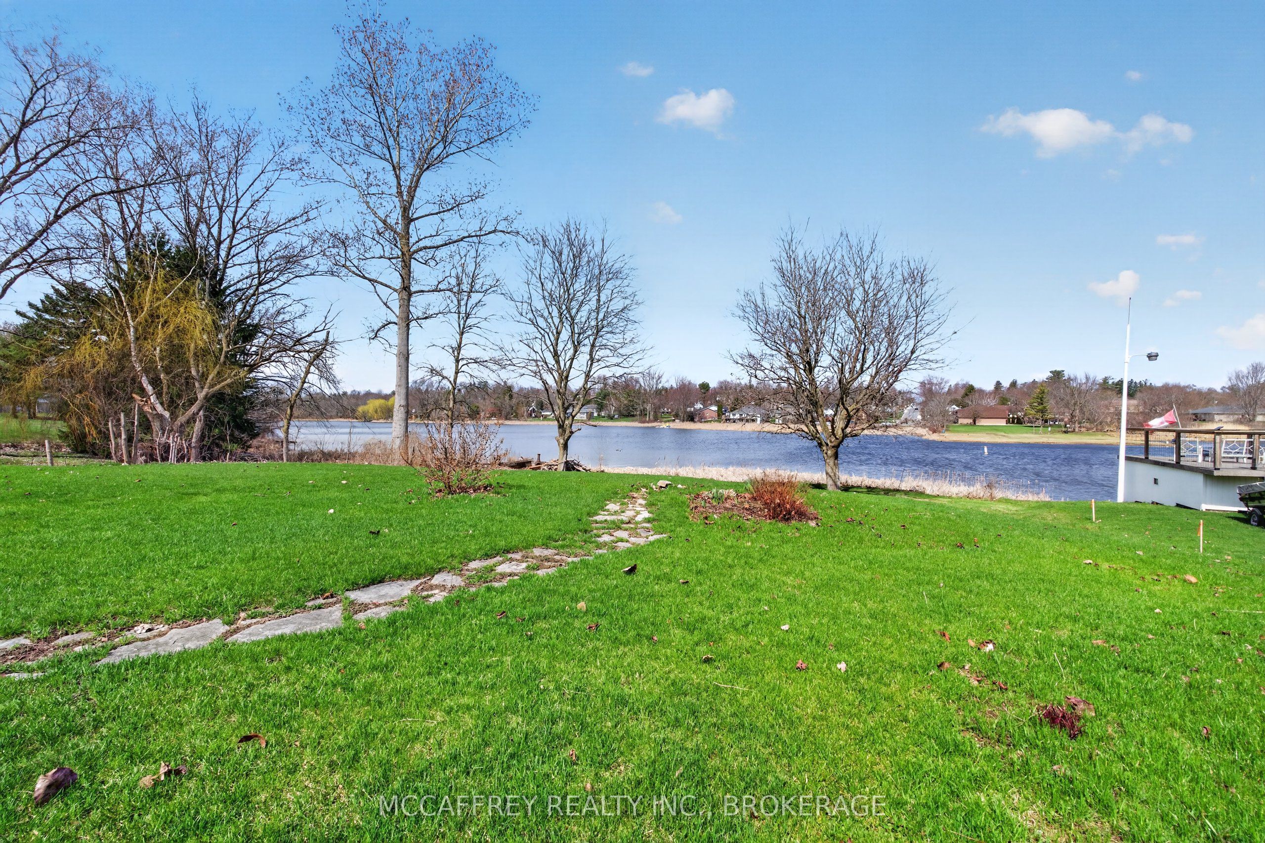 79 River Road Property Photo 36