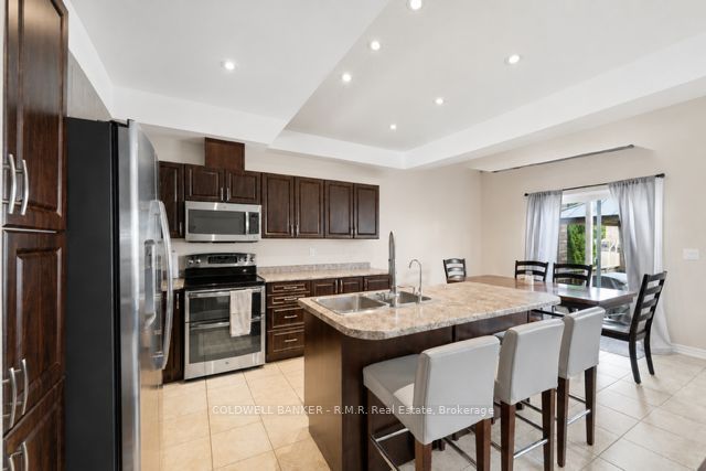 283 Rollings Street Property Photo 4
