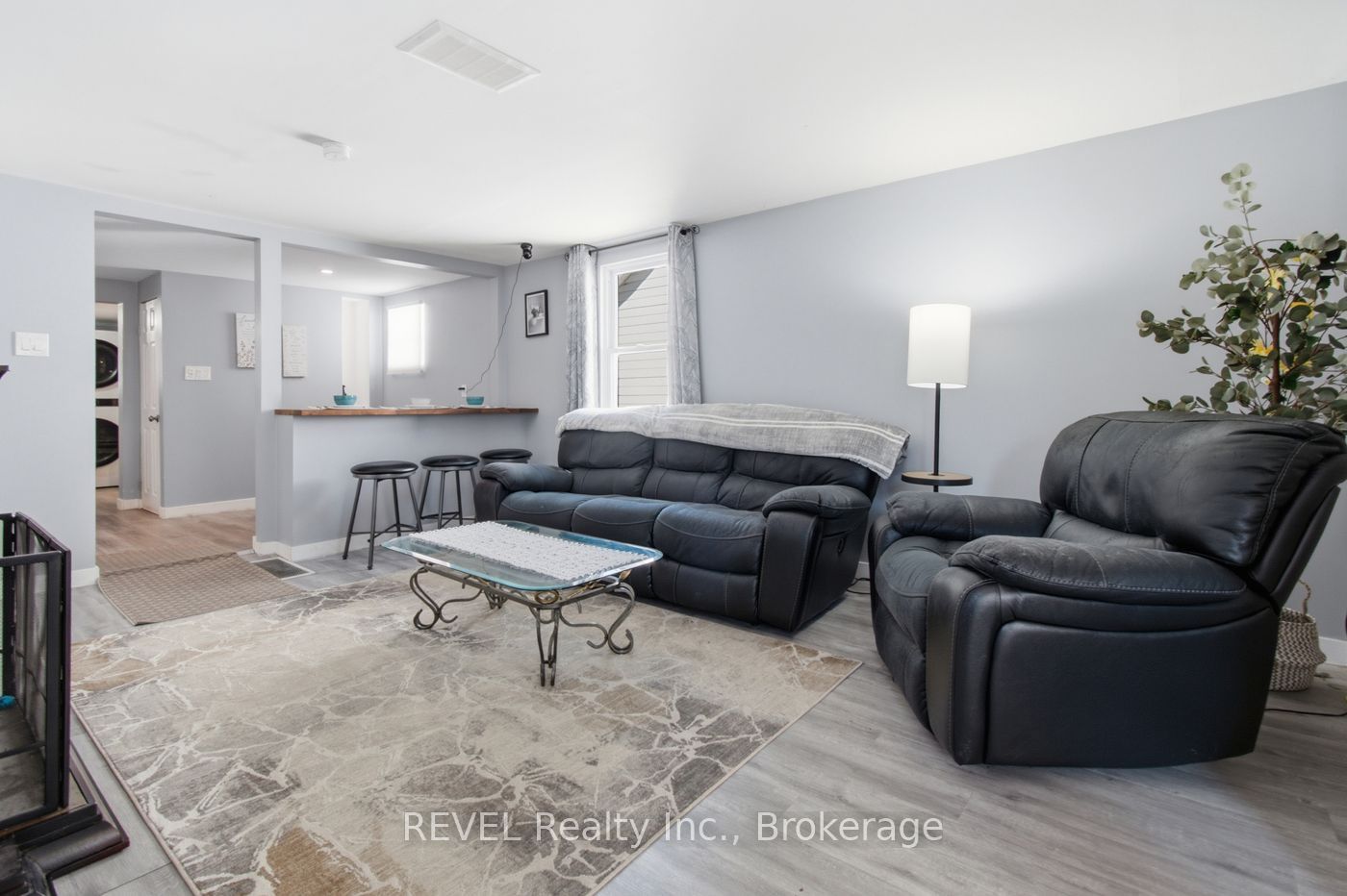 149 Knoll Street Property Photo 5