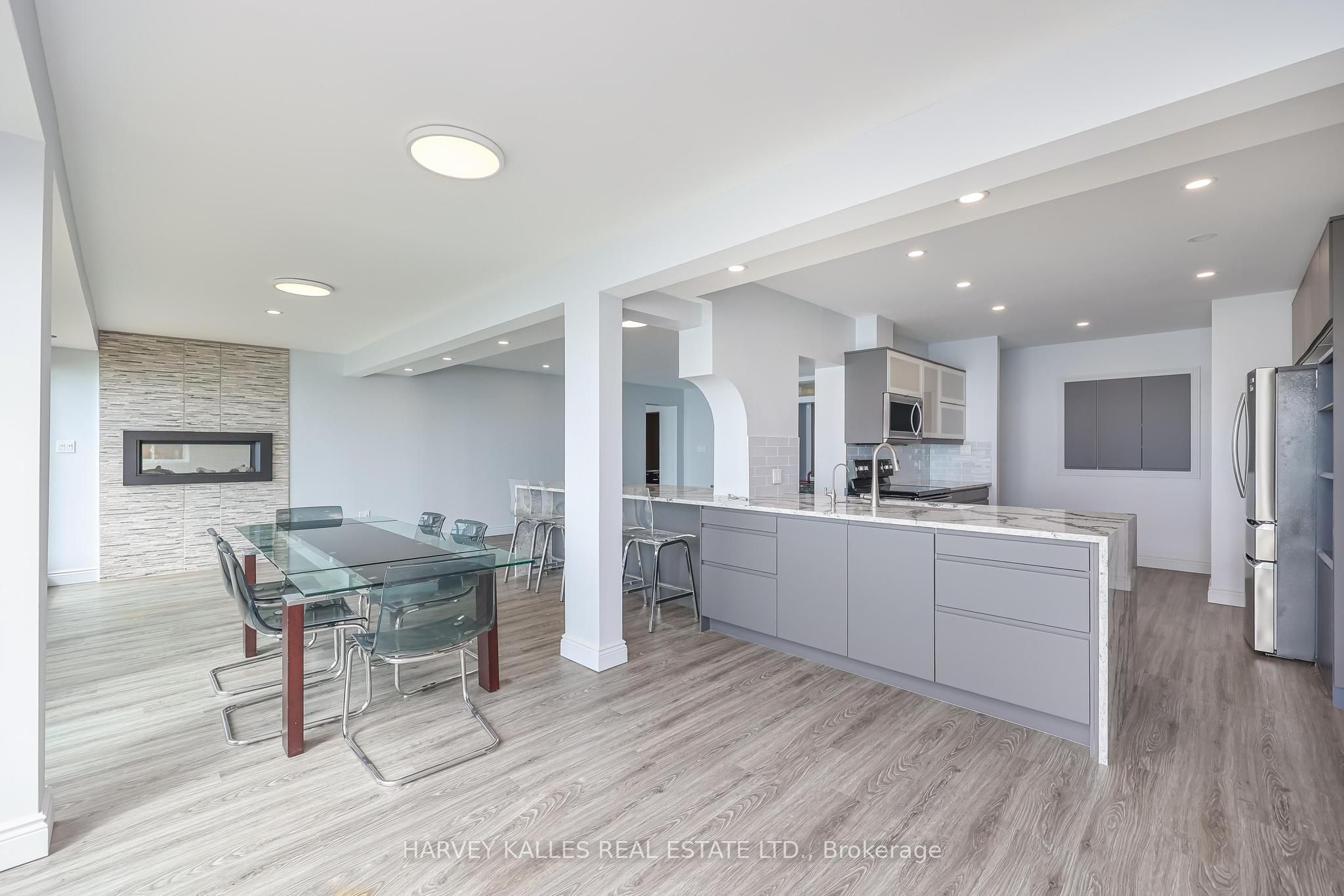 431 Victoria Beach Road Property Photo 4