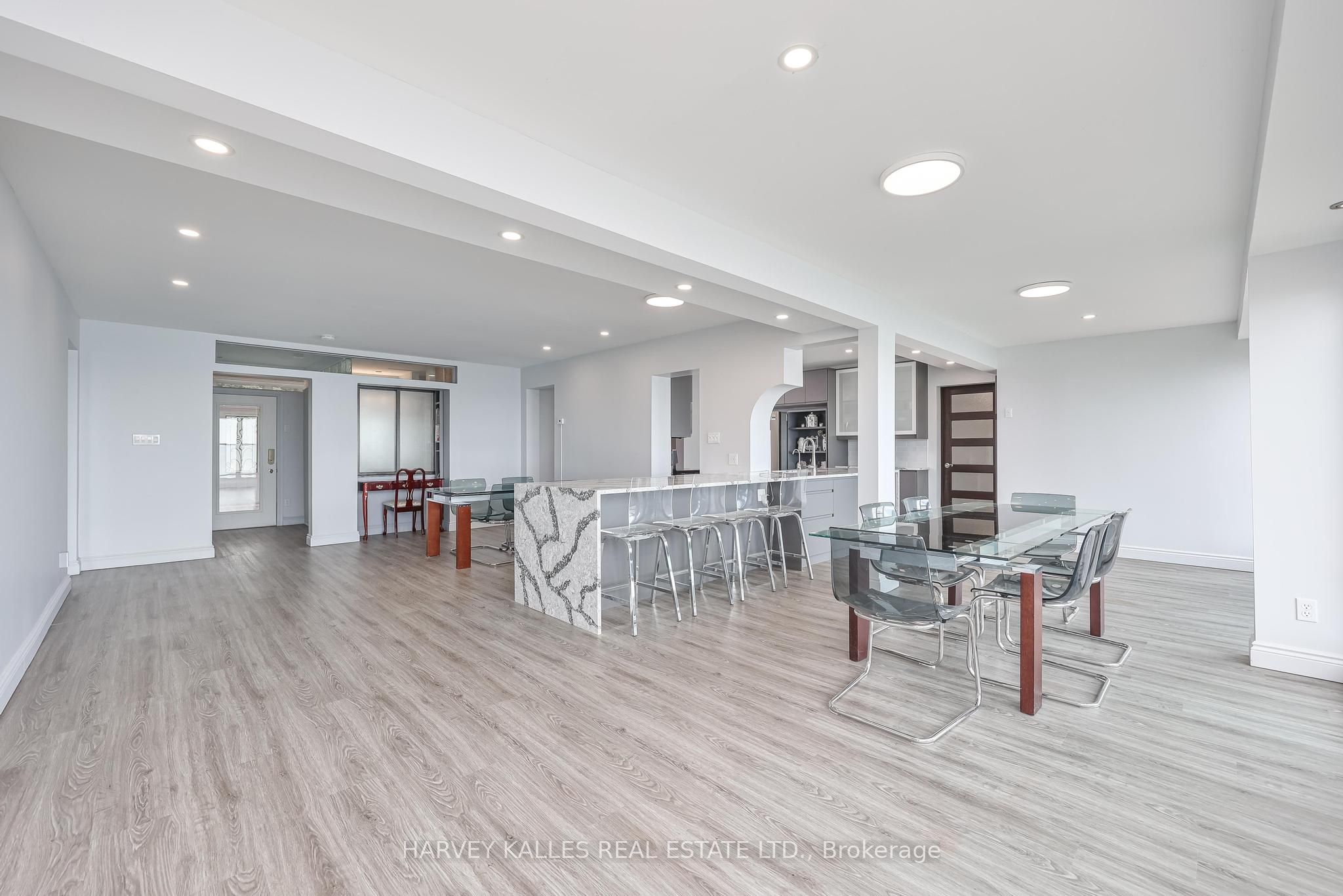 431 Victoria Beach Road Property Photo 11