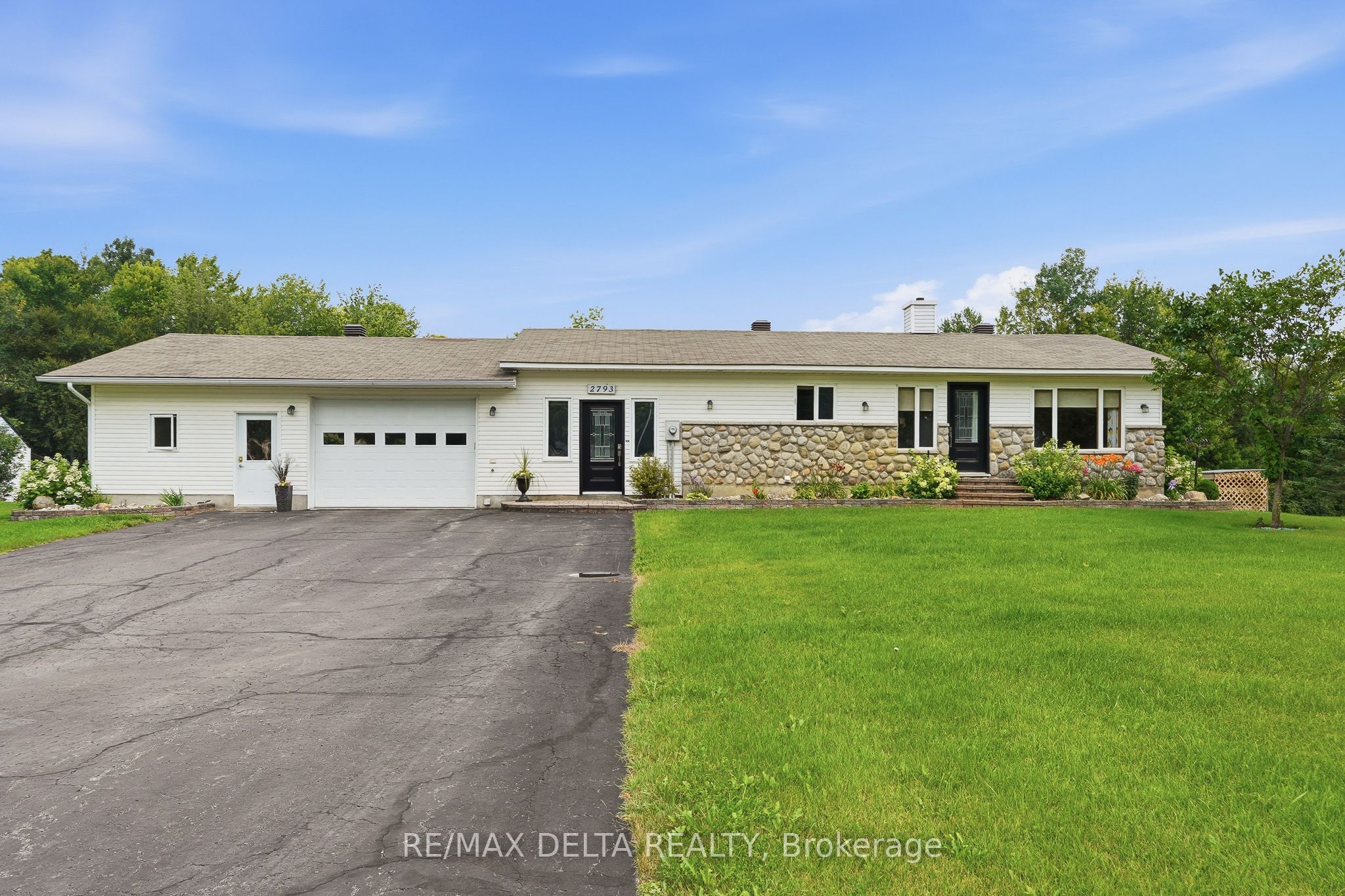 2793 Gagne Road Property Photo 1