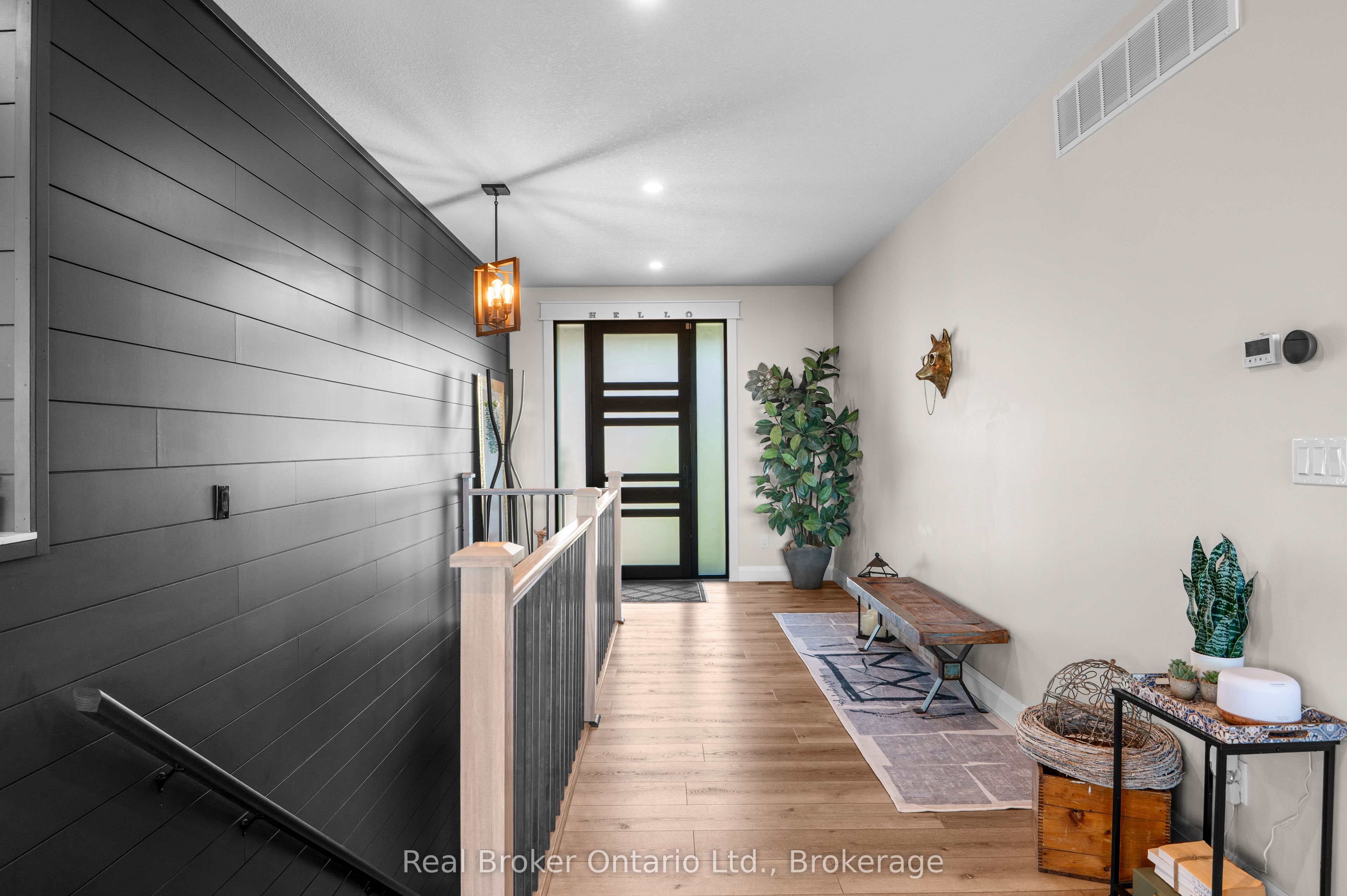 156 Pine View Drive Property Photo 4