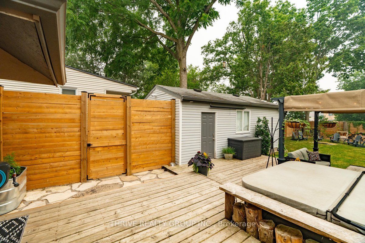 25 Elm Street Property Photo 33