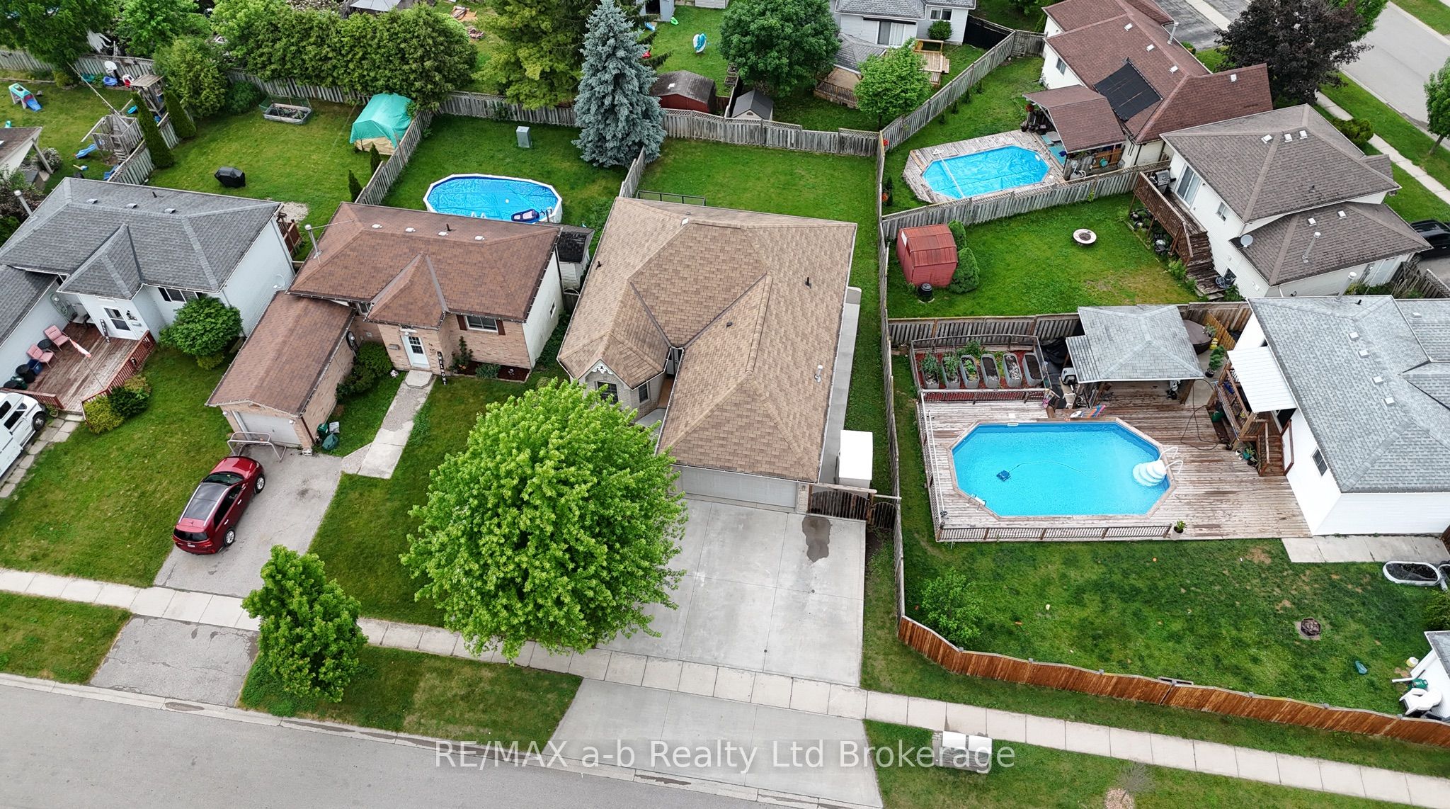 54 Pebble Beach Court Property Photo 3
