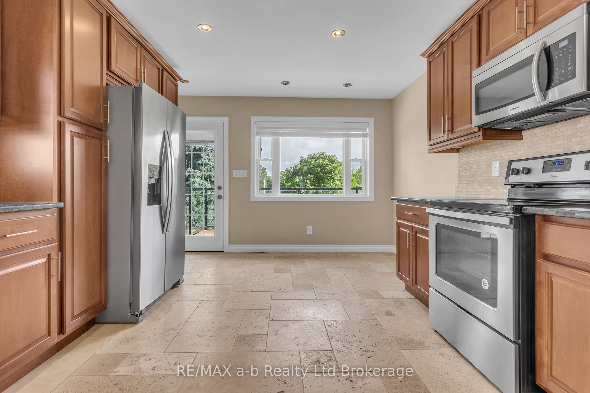 54 Pebble Beach Court Property Photo 11
