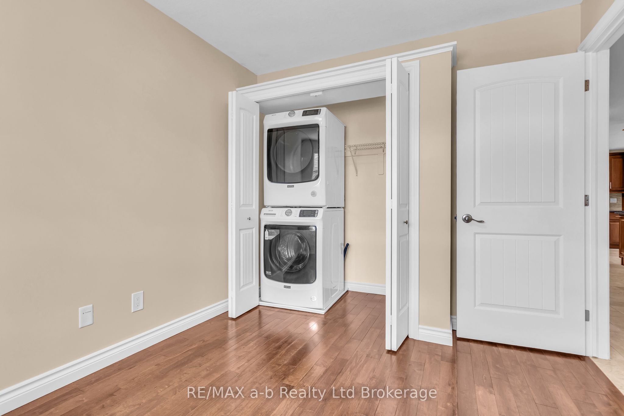 54 Pebble Beach Court Property Photo 14
