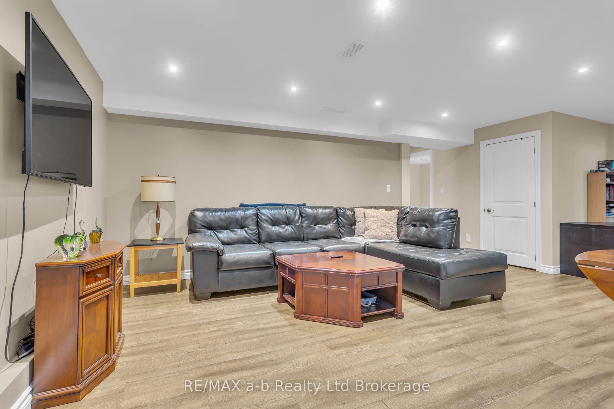 54 Pebble Beach Court Property Photo 21