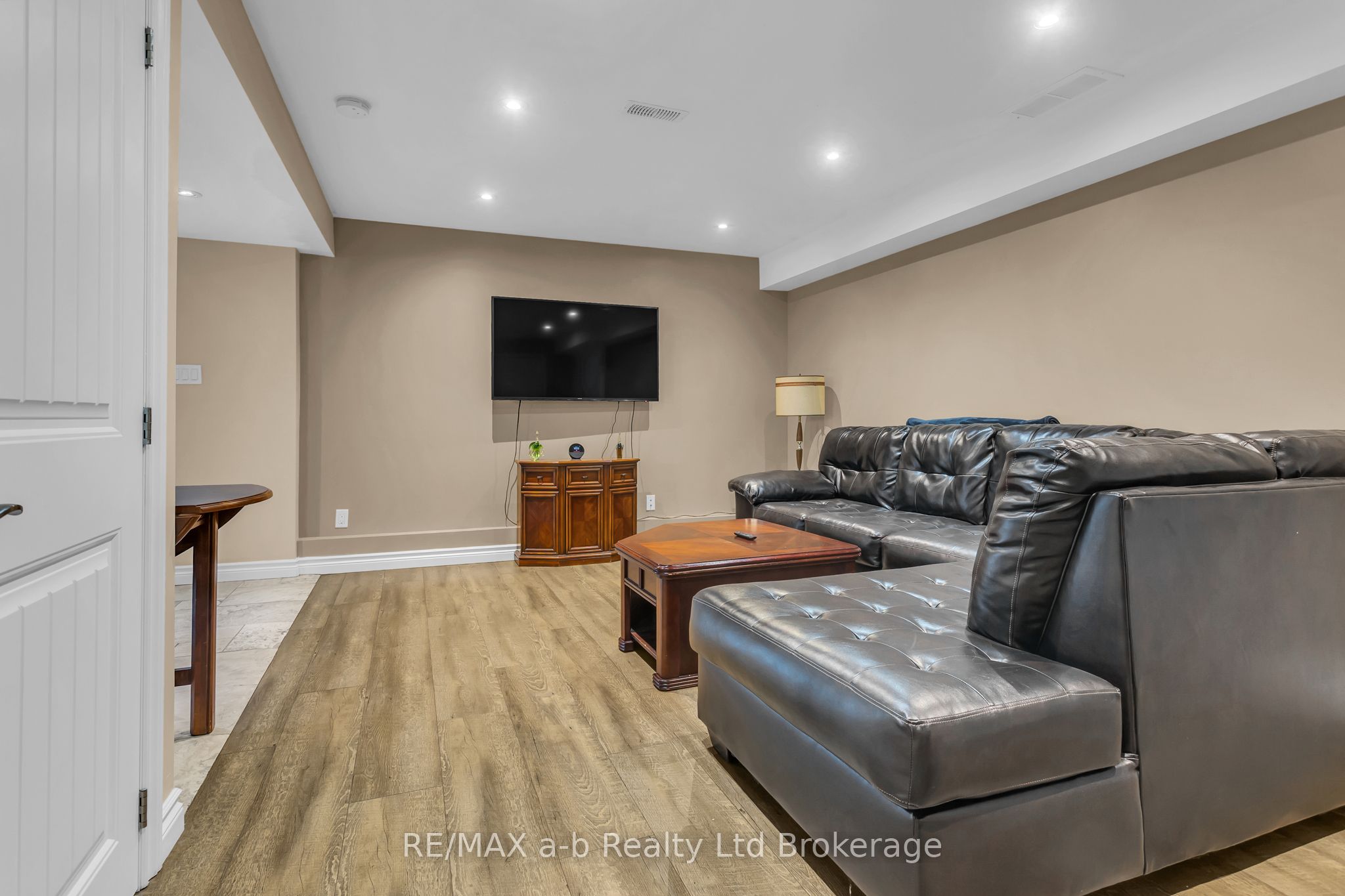 54 Pebble Beach Court Property Photo 23