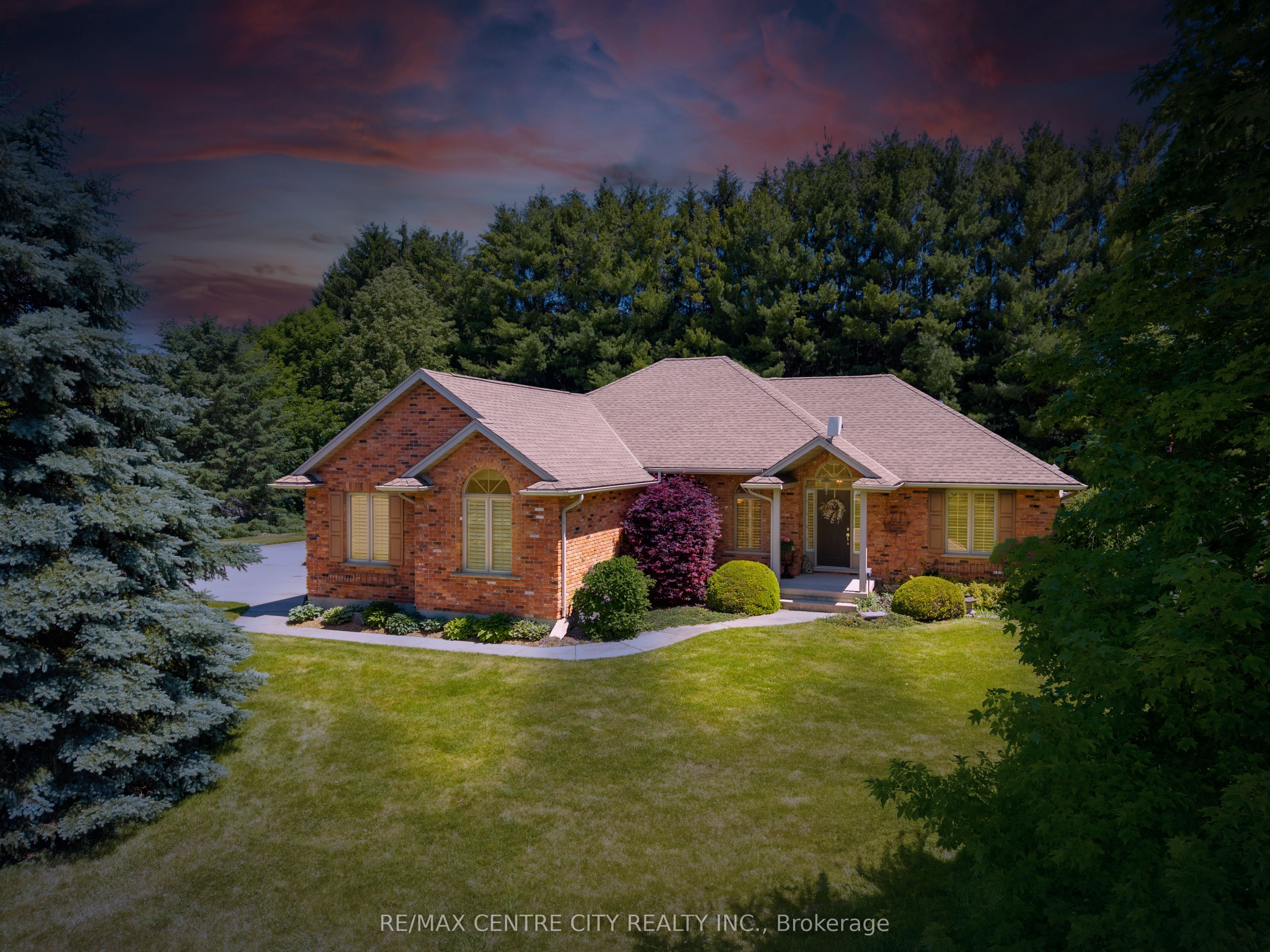61 Aberdeen Drive Property Photo 1