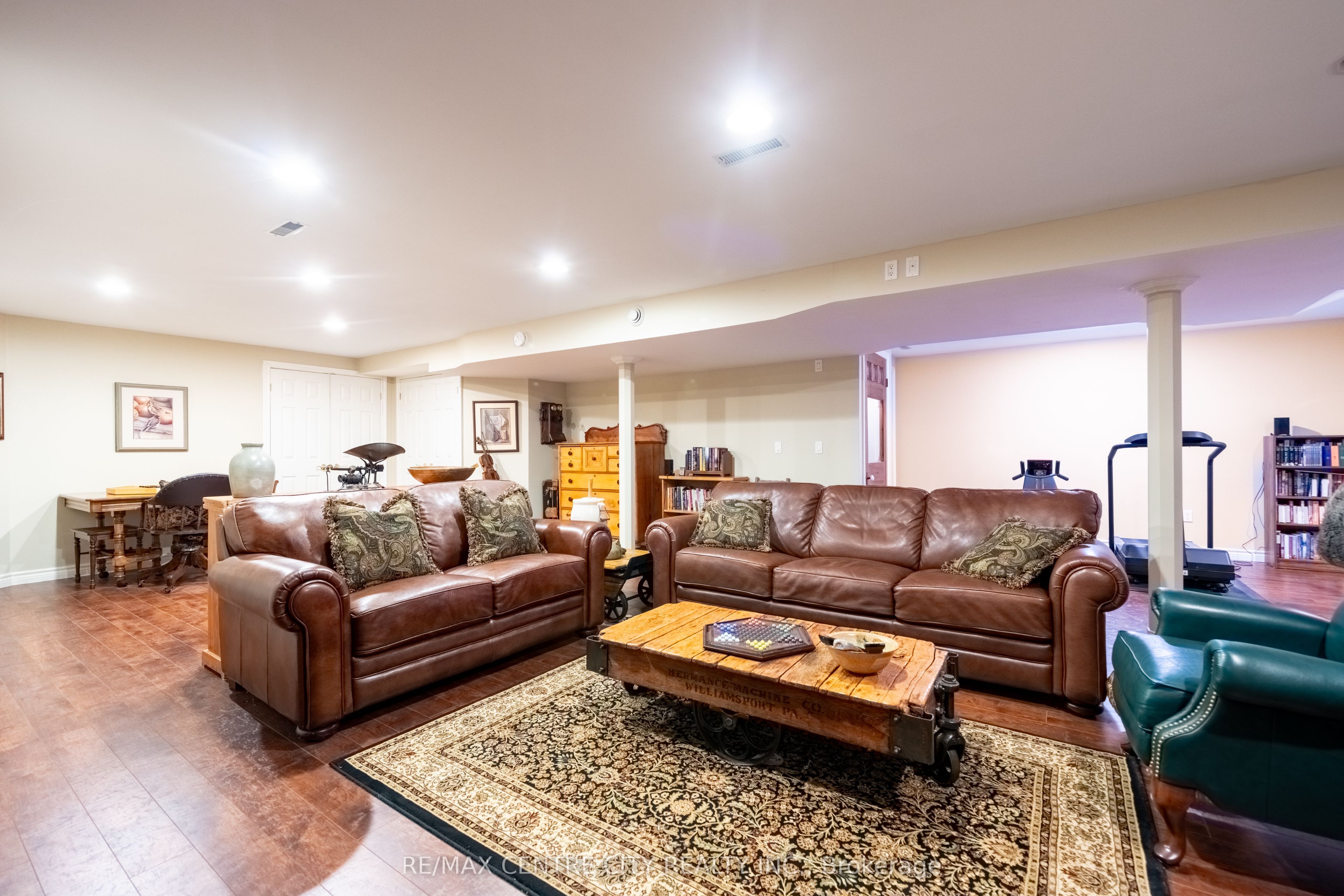 61 Aberdeen Drive Property Photo 33