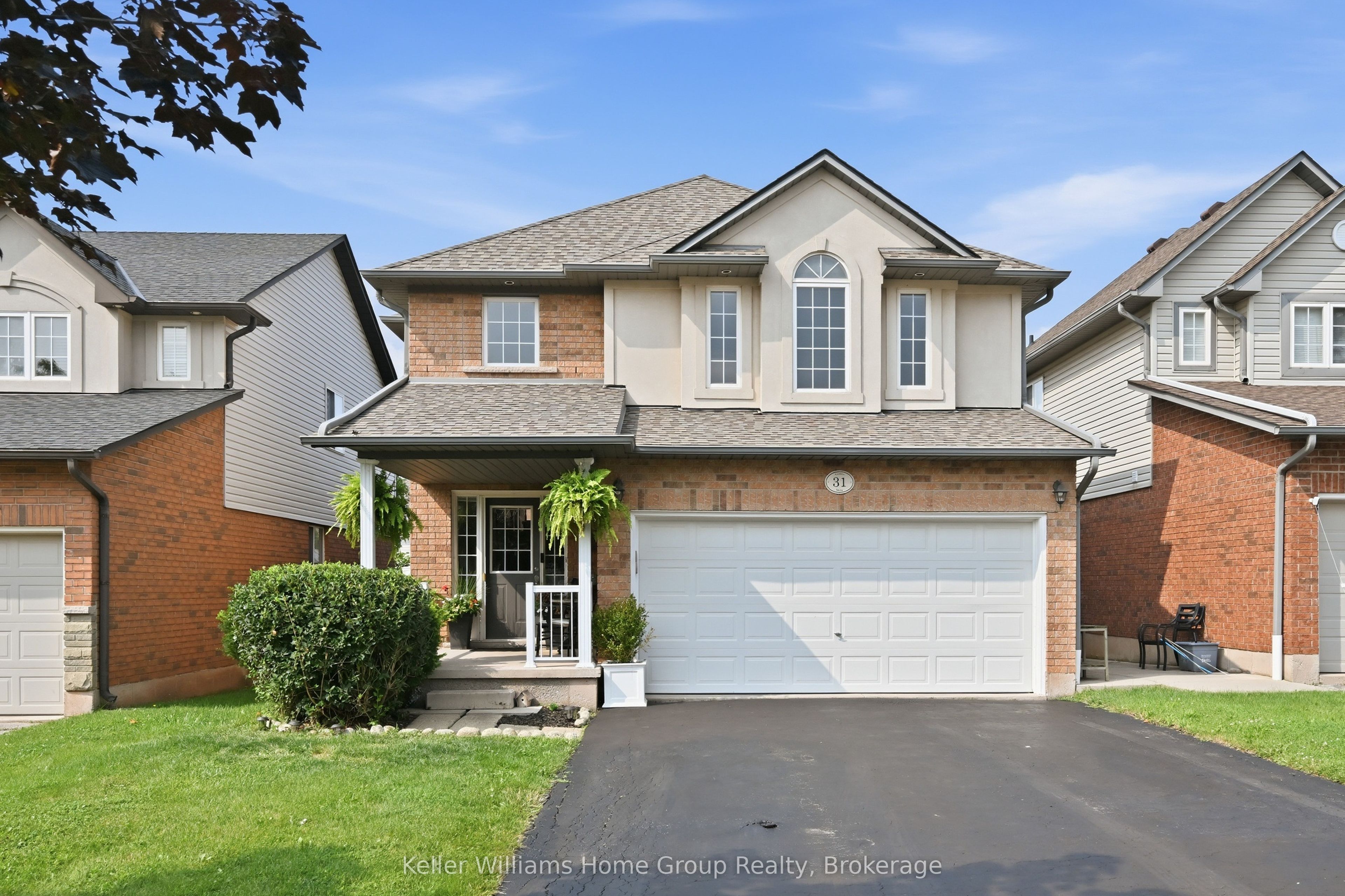 31 Vinifera Drive Property Photo 1