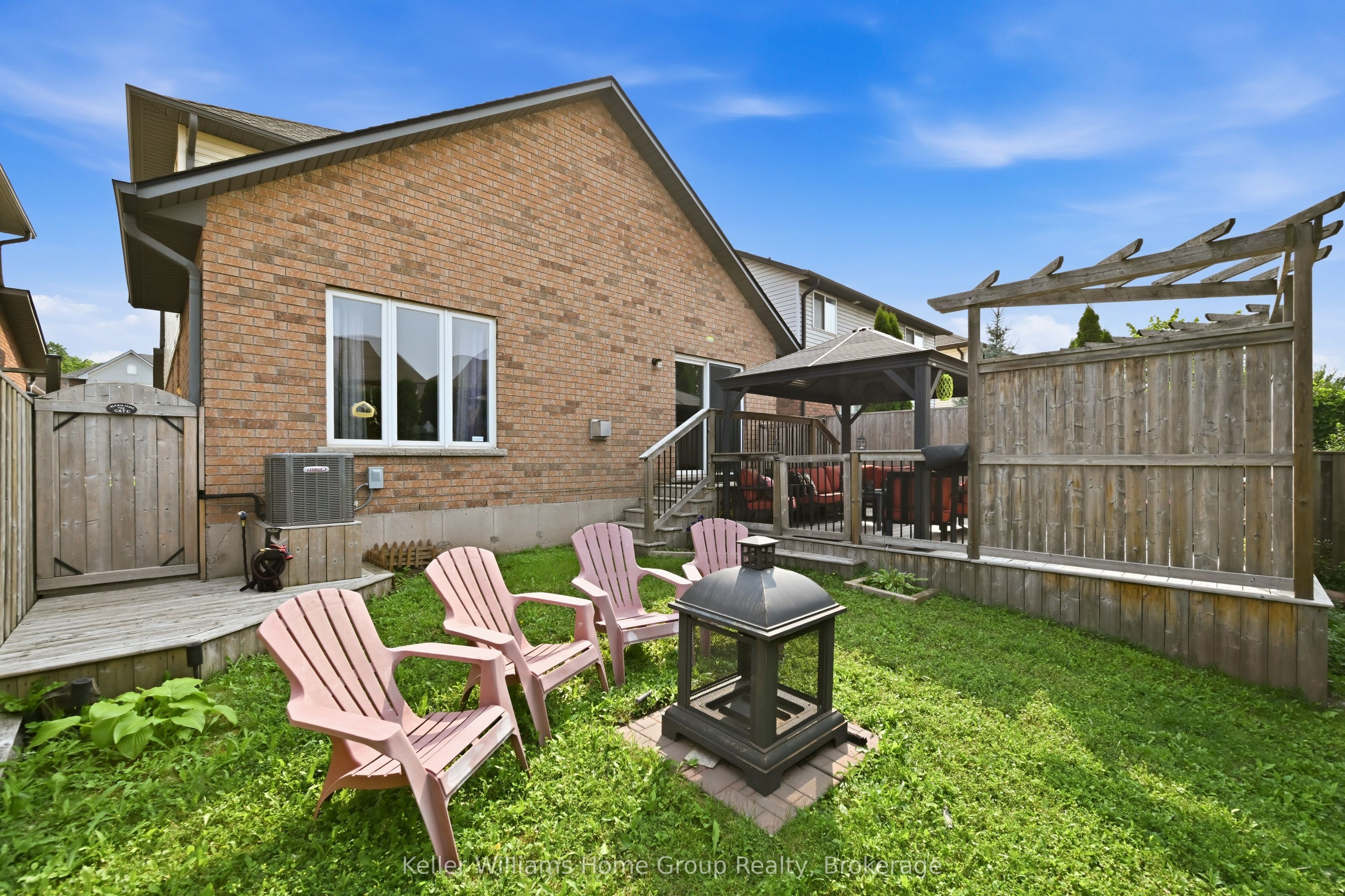 31 Vinifera Drive Property Photo 46