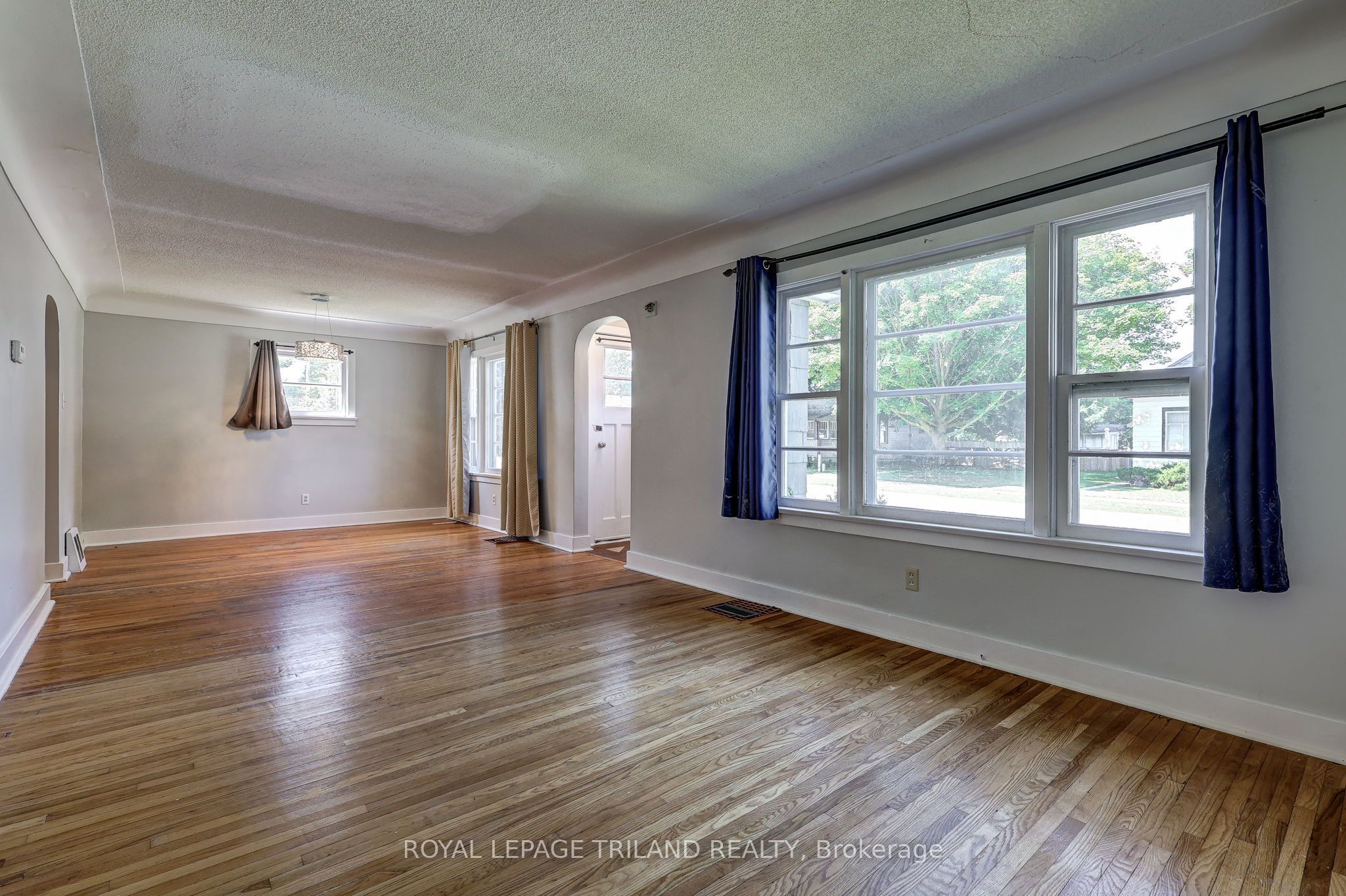 127 Hughes Street Property Photo 14