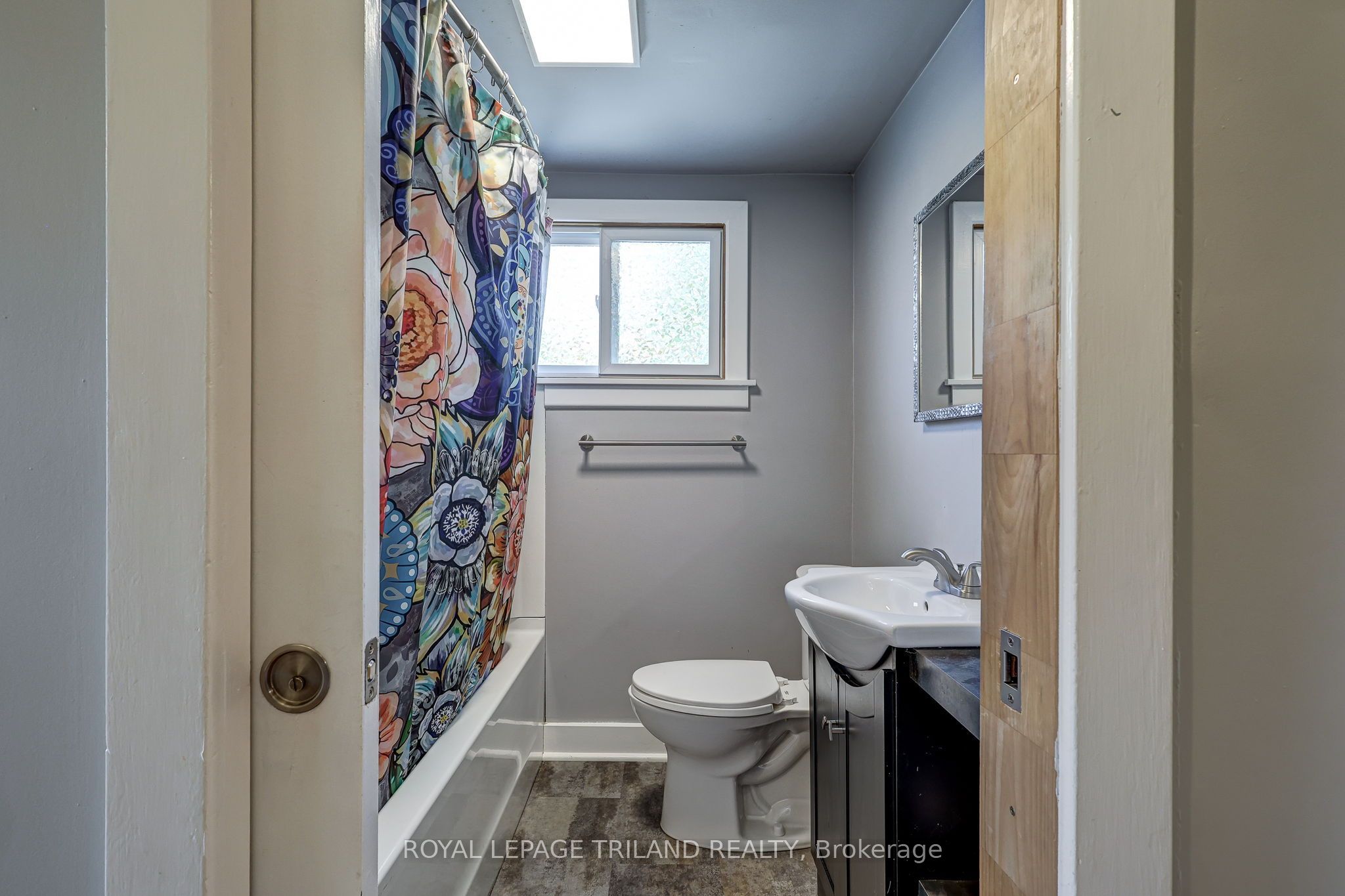 127 Hughes Street Property Photo 26