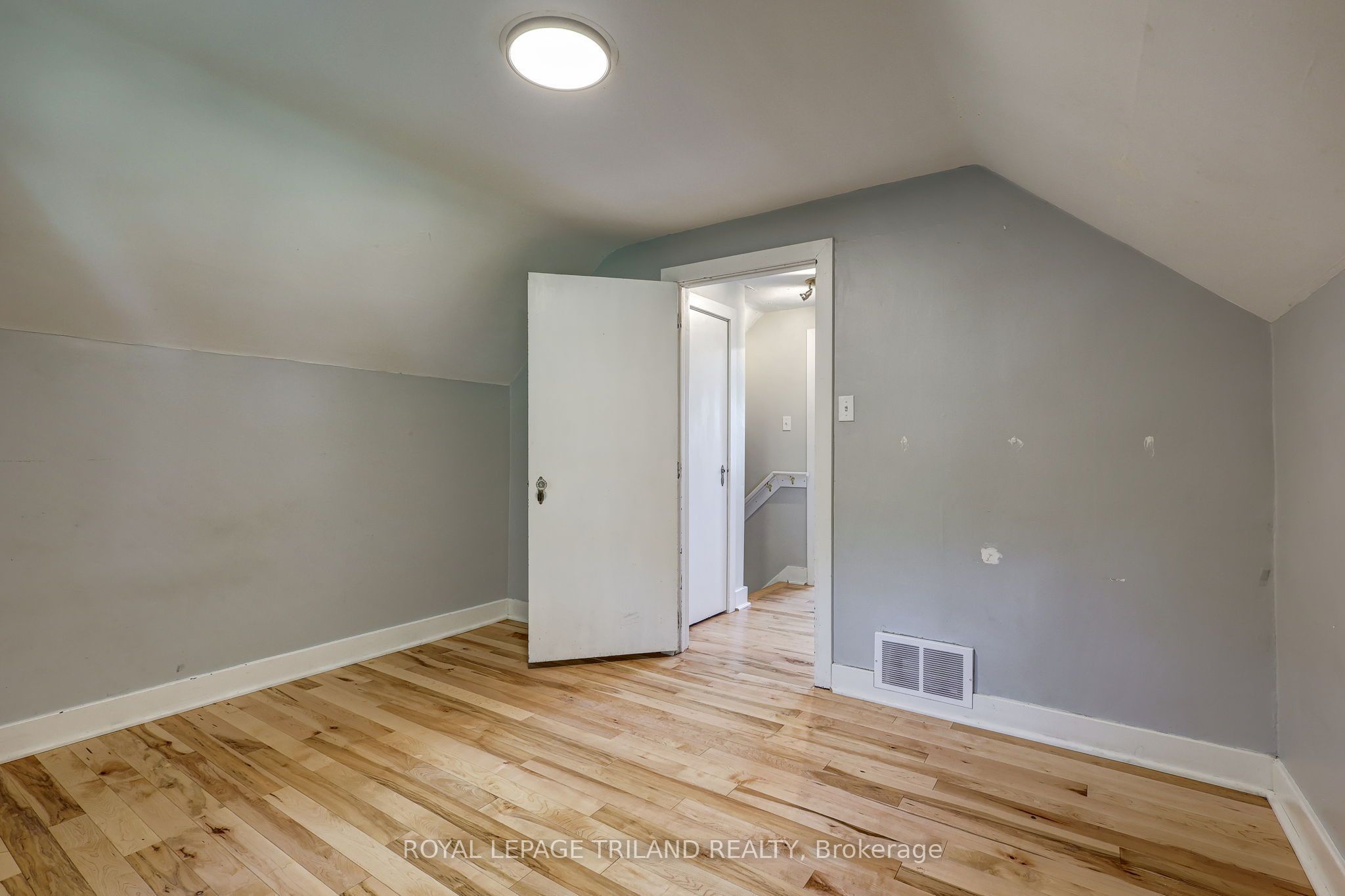 127 Hughes Street Property Photo 29