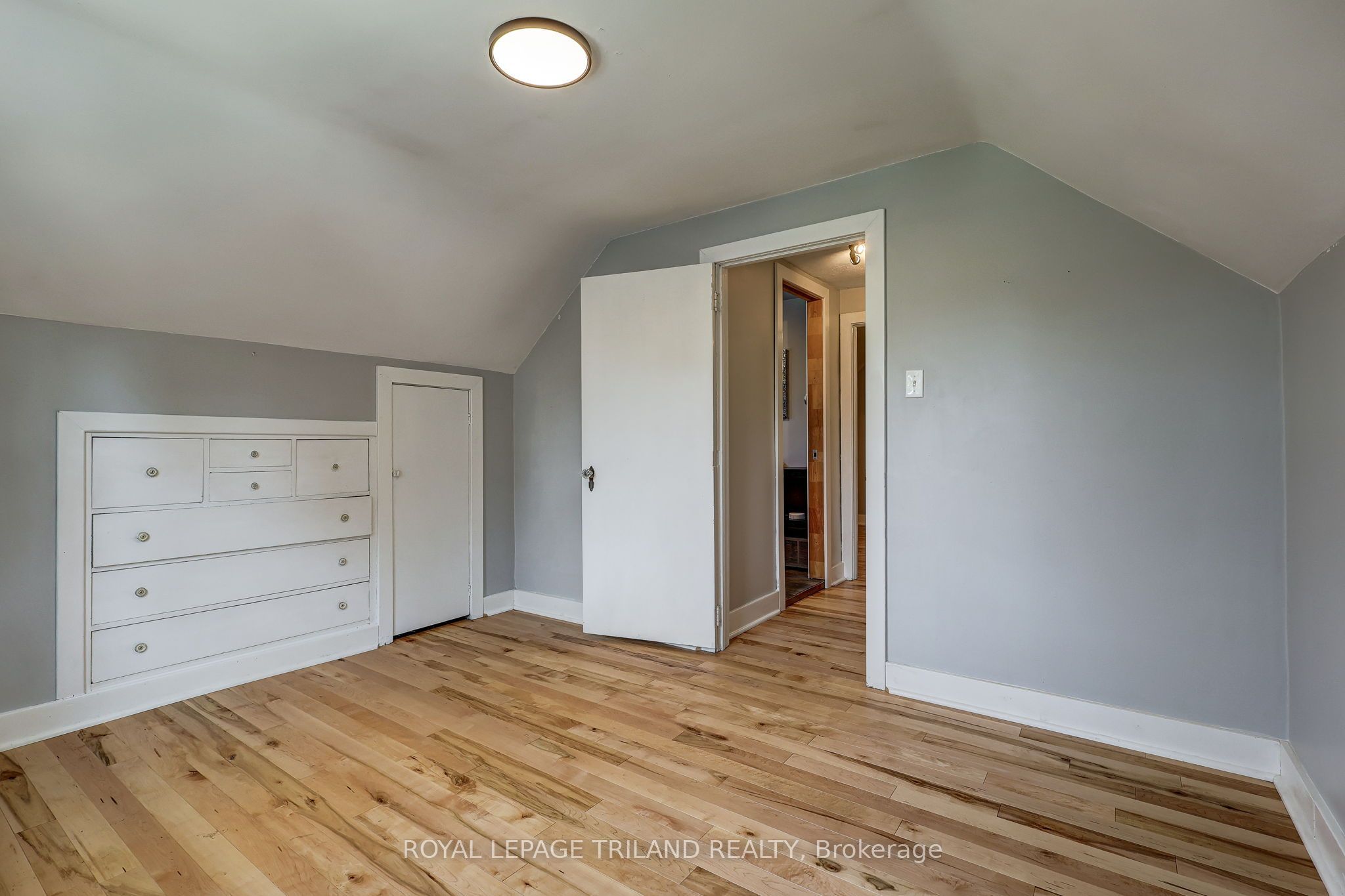 127 Hughes Street Property Photo 31