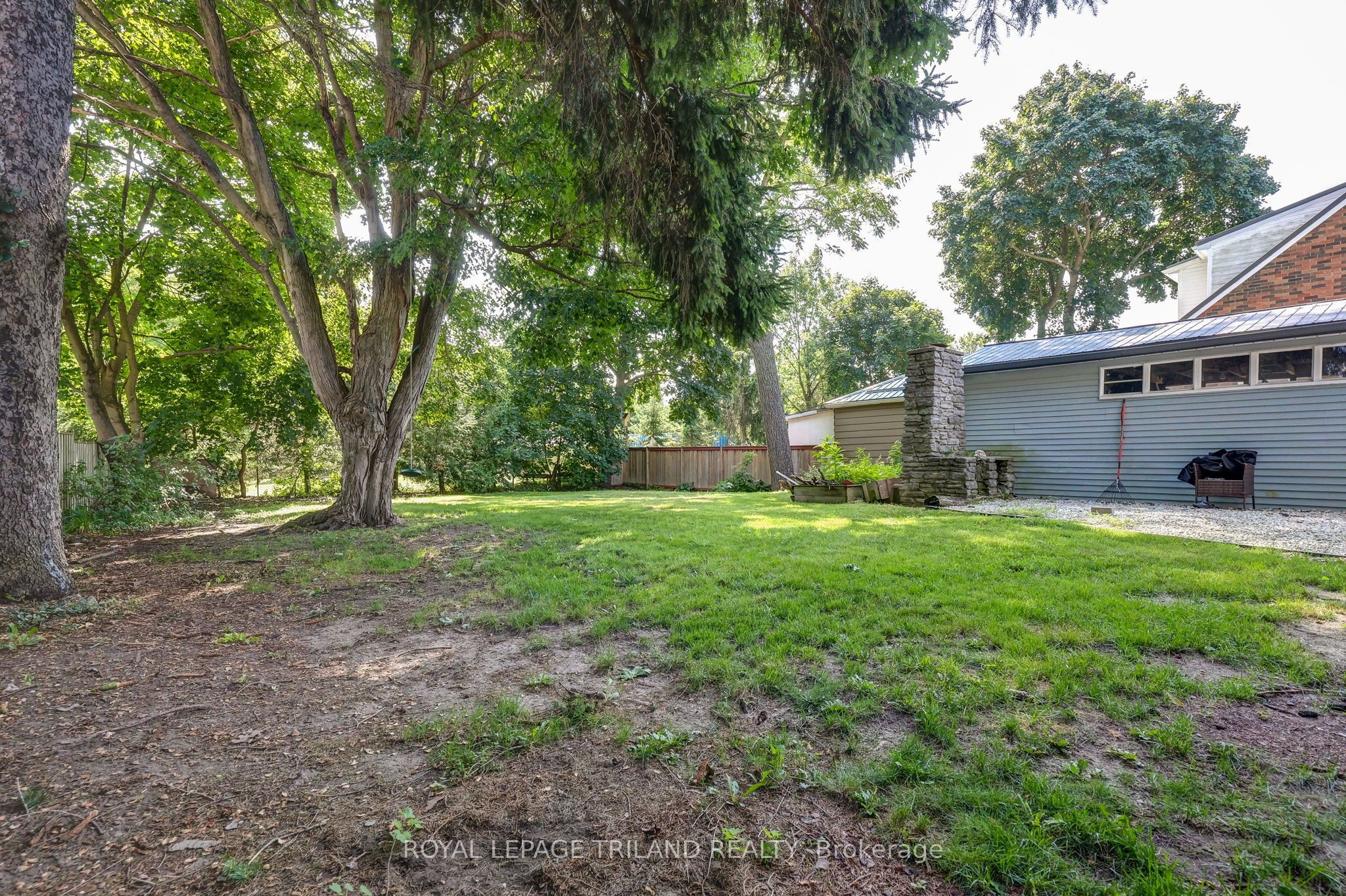 127 Hughes Street Property Photo 35