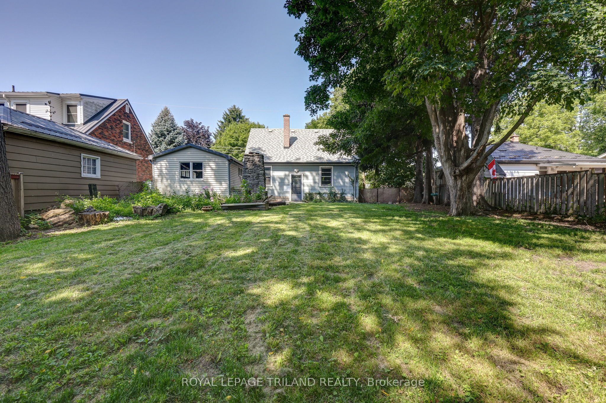 127 Hughes Street Property Photo 38