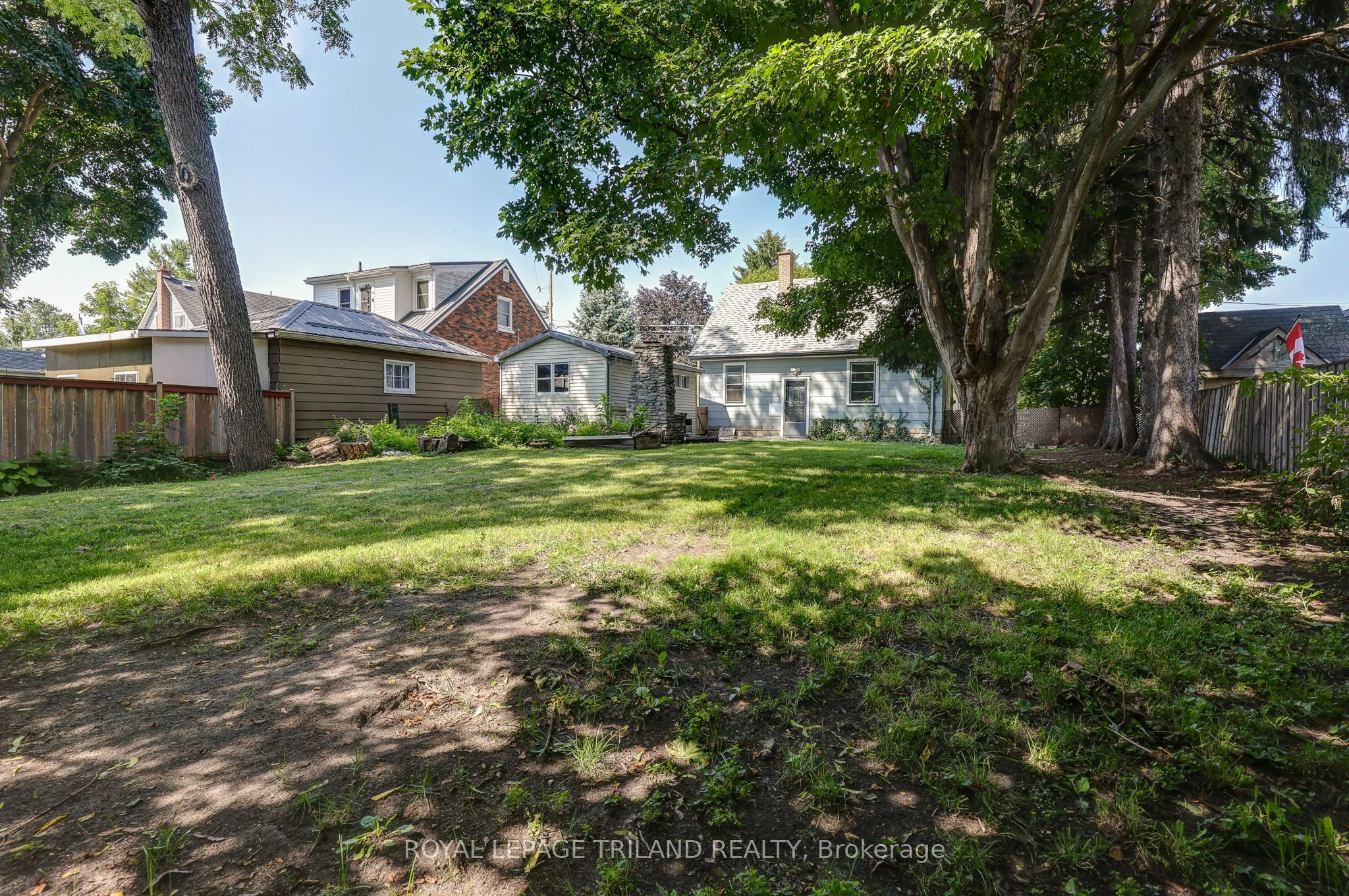 127 Hughes Street Property Photo 39
