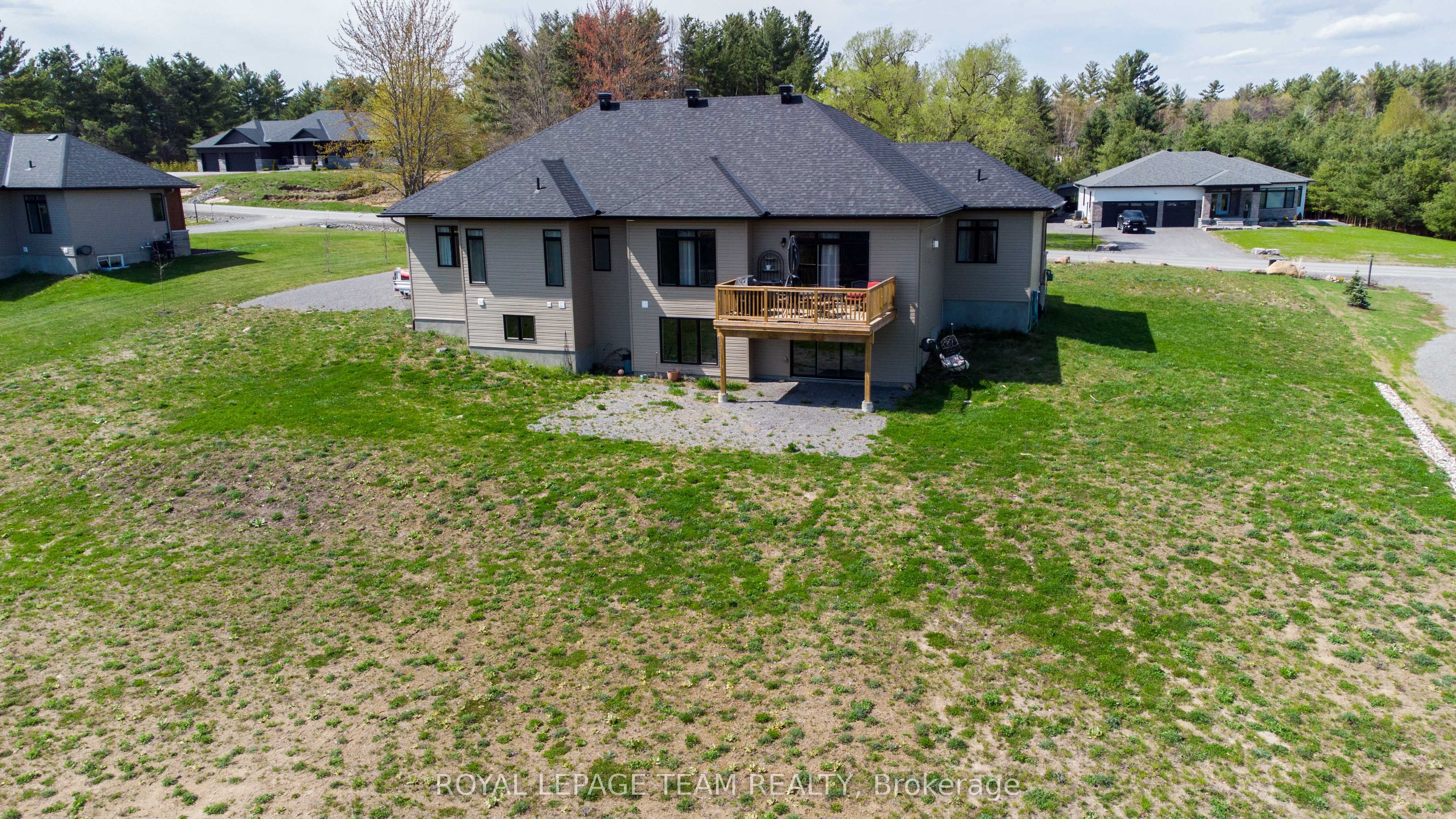 80 Raymond Luhta Crescent Property Photo 38