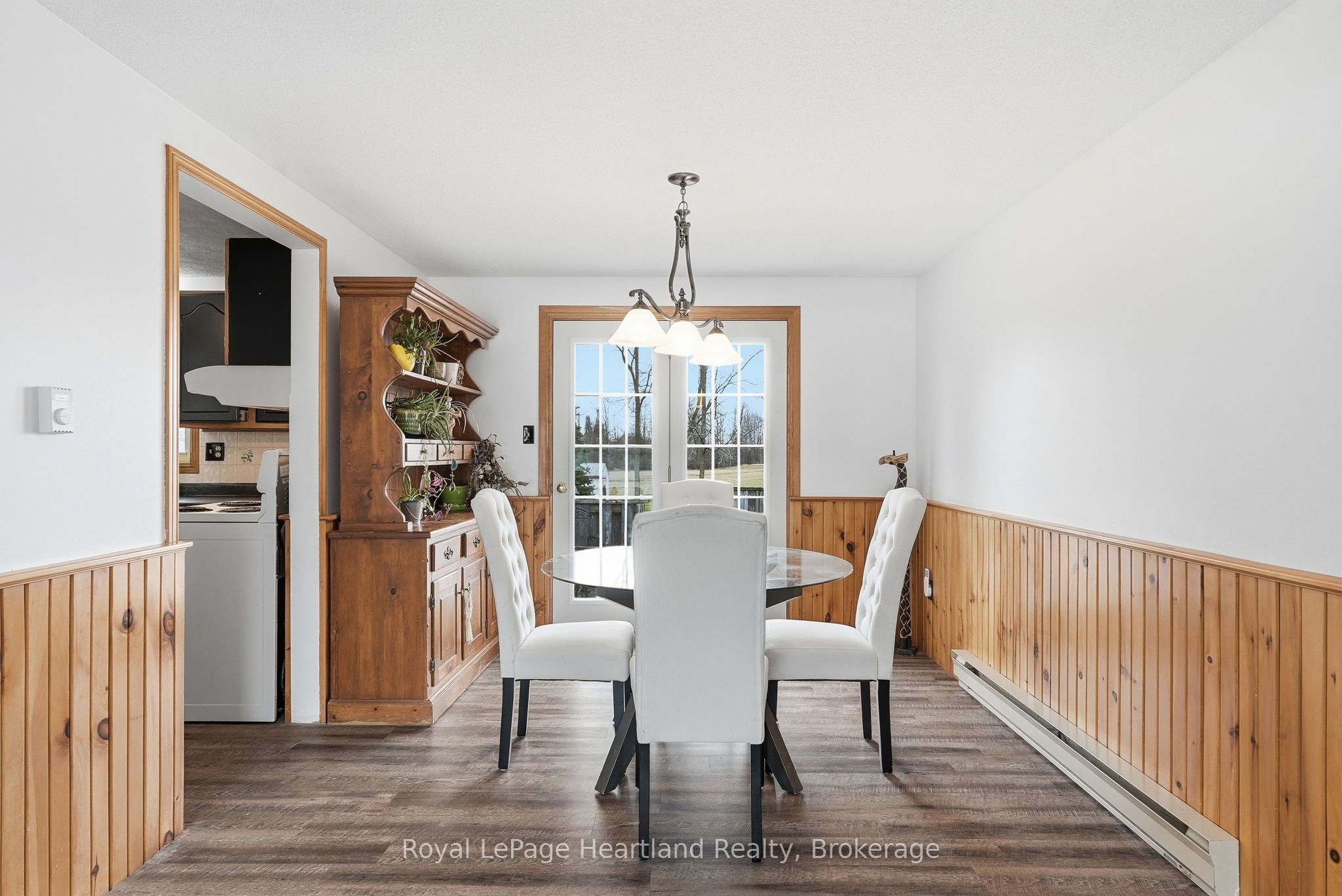 284 Manor Road Property Photo 13
