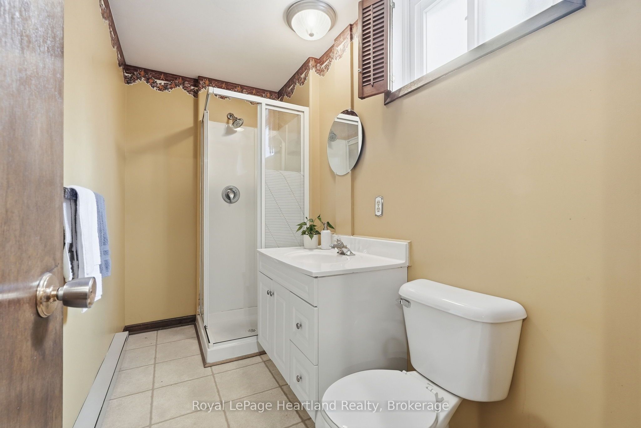 284 Manor Road Property Photo 32