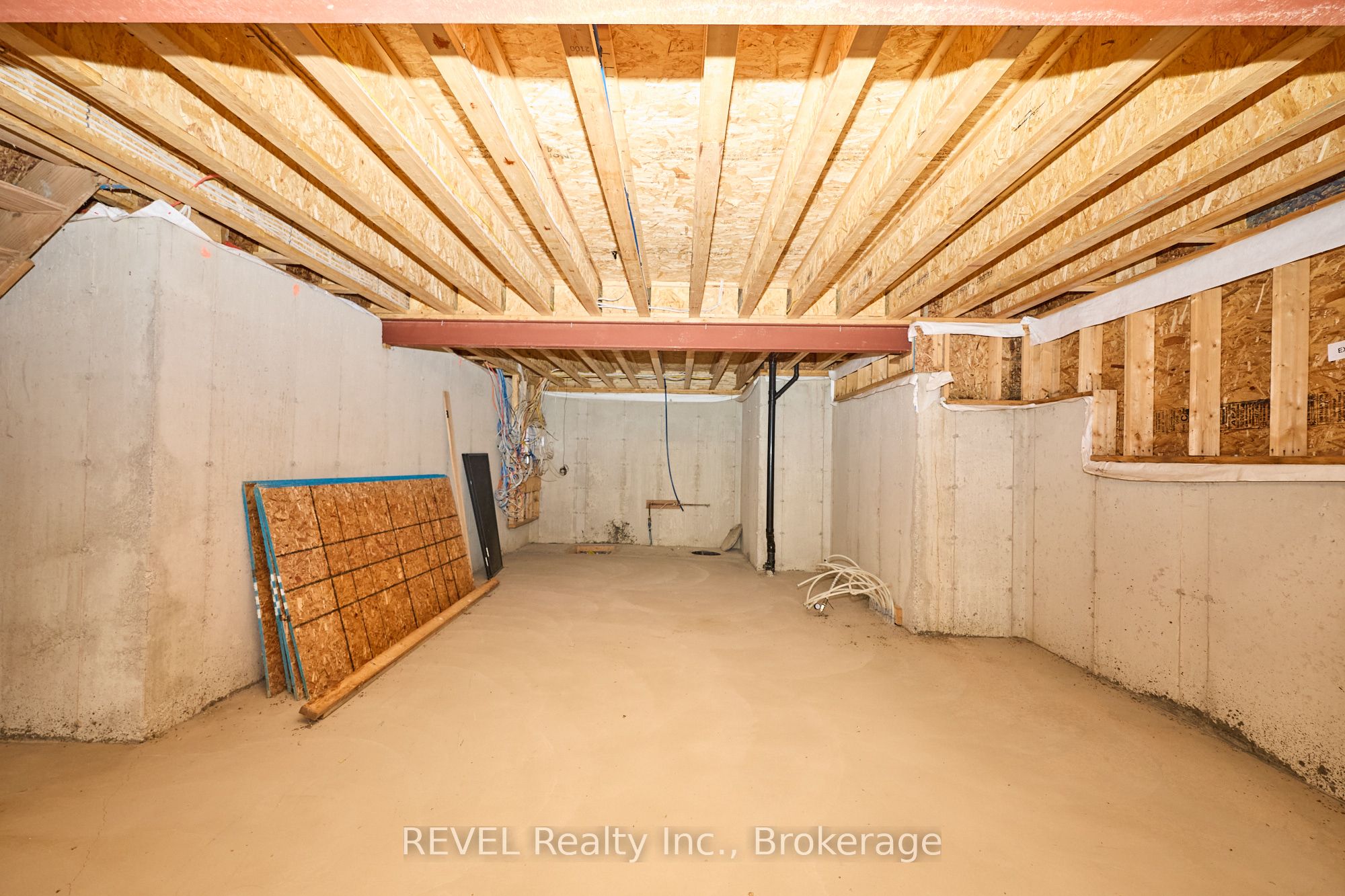 62 Bergenstein Crescent Property Photo 35
