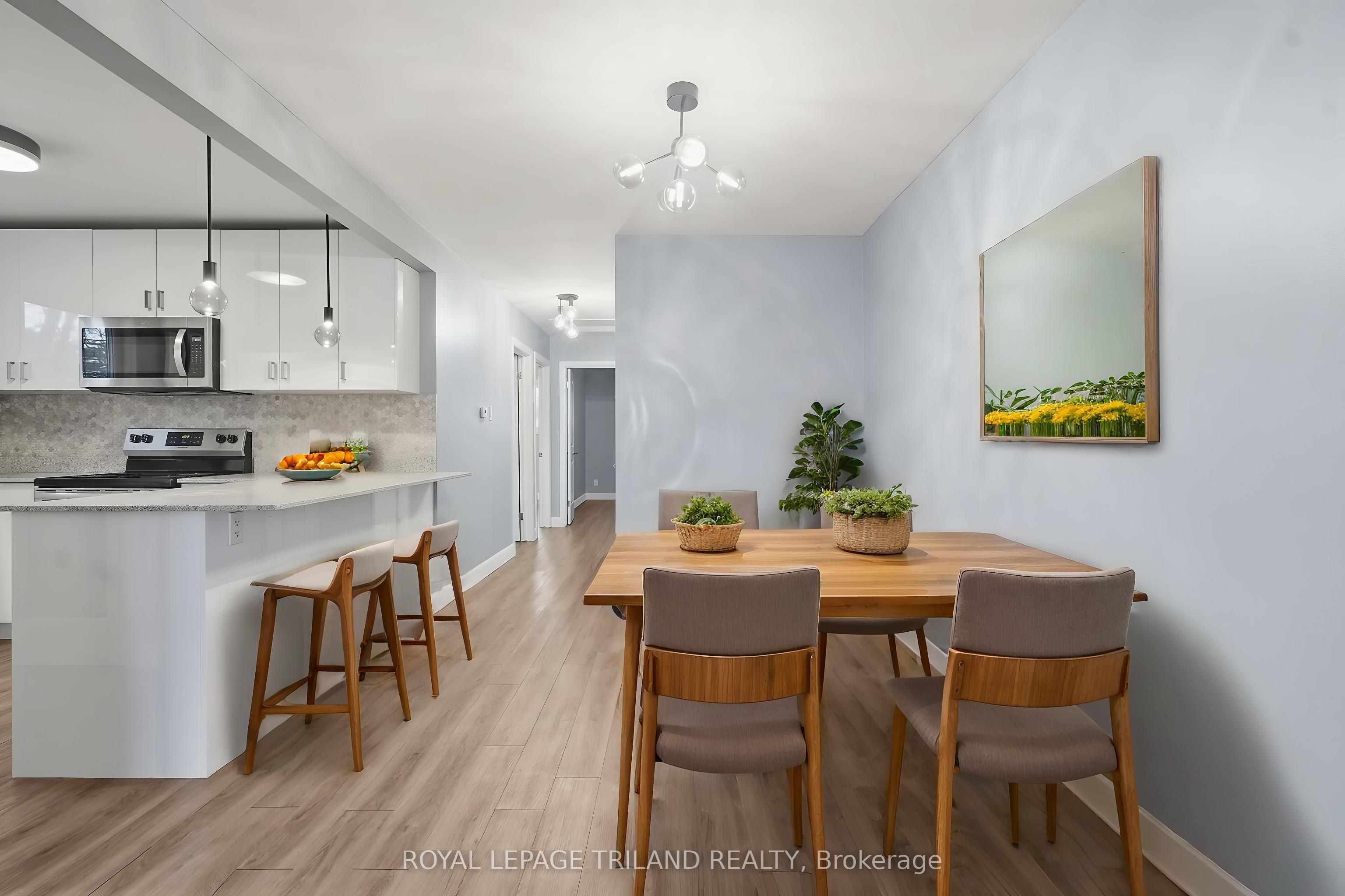 125 Connaught Avenue Property Photo 6
