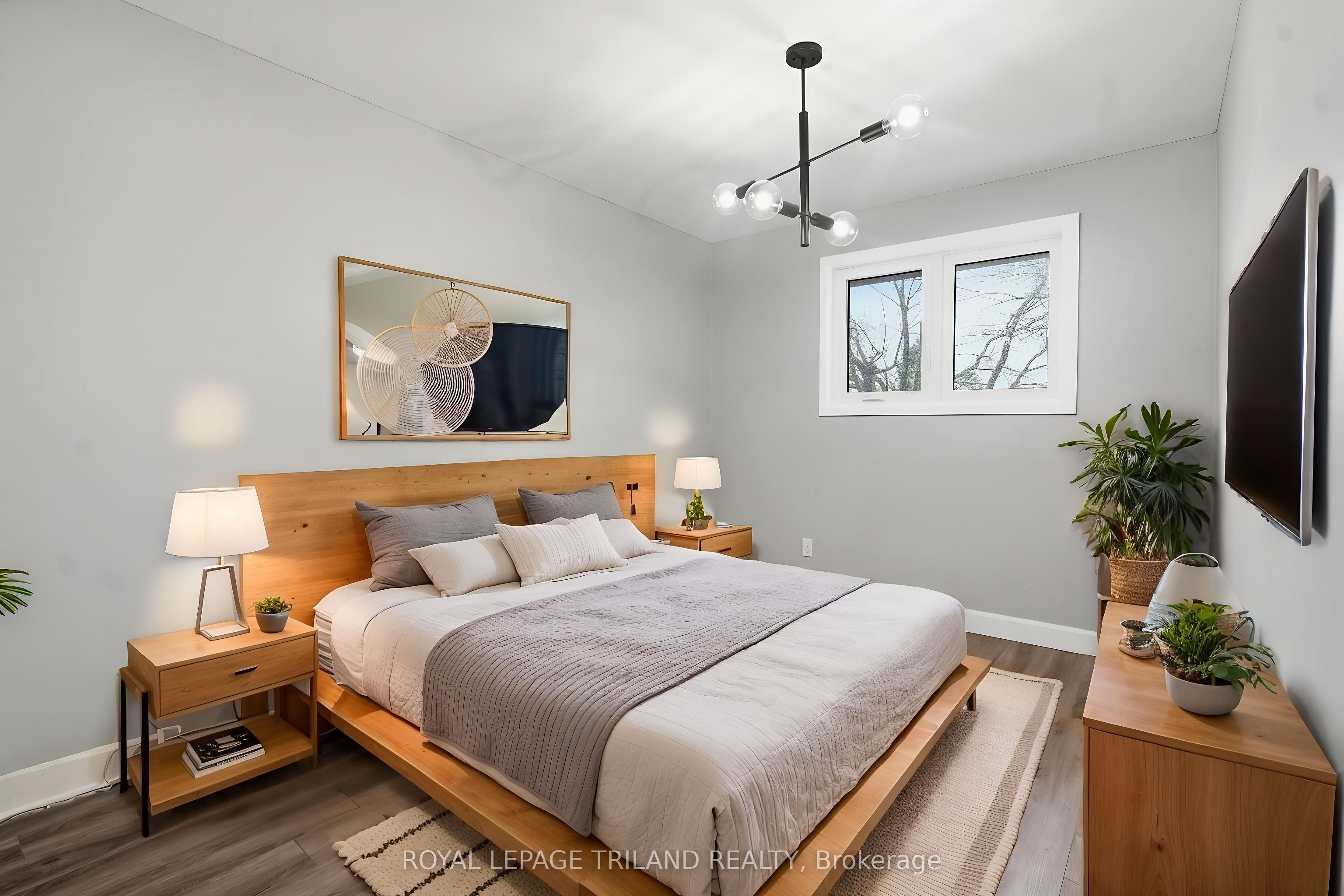 125 Connaught Avenue Property Photo 13