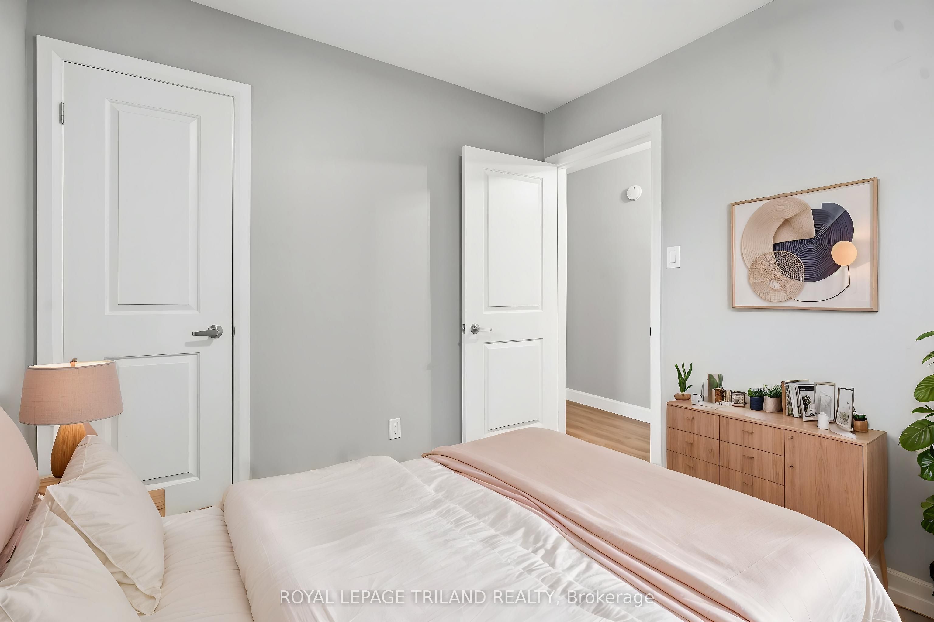 125 Connaught Avenue Property Photo 14