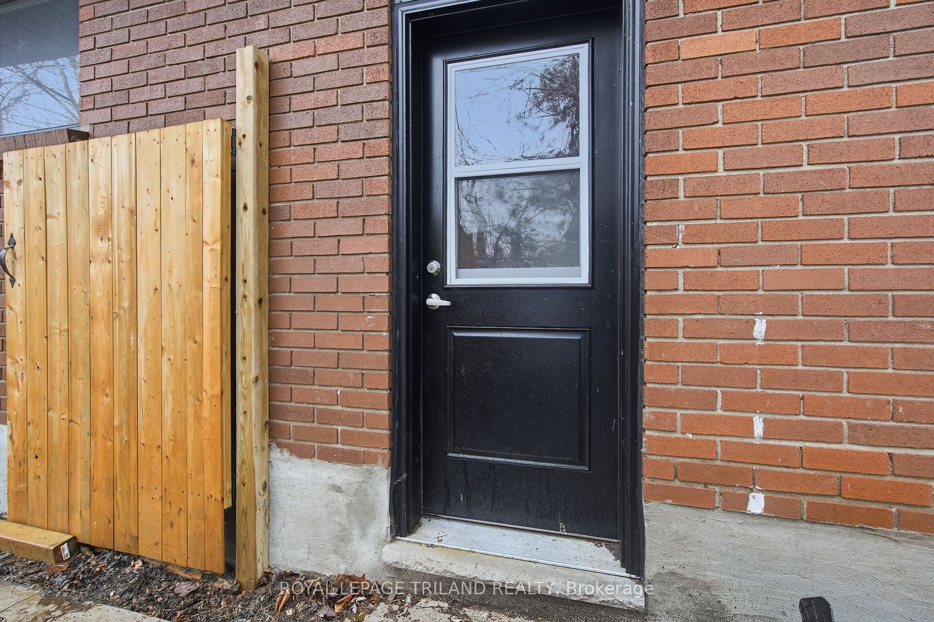 125 Connaught Avenue Property Photo 25