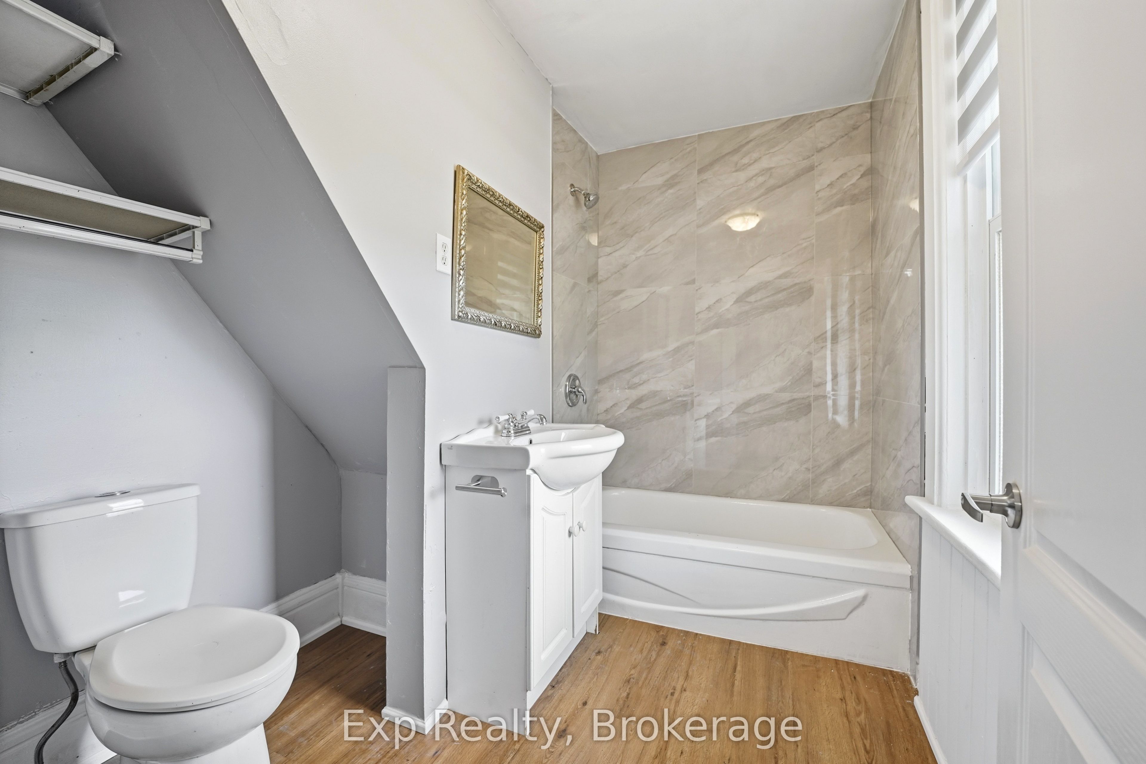 82 - 84 Bursthall Street Property Photo 12