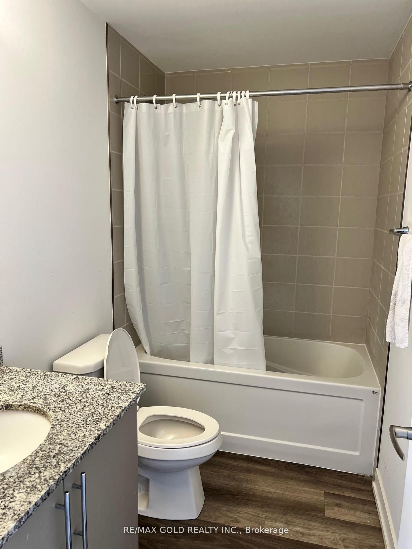 205 West Oak Trail 44 Property Photo 17