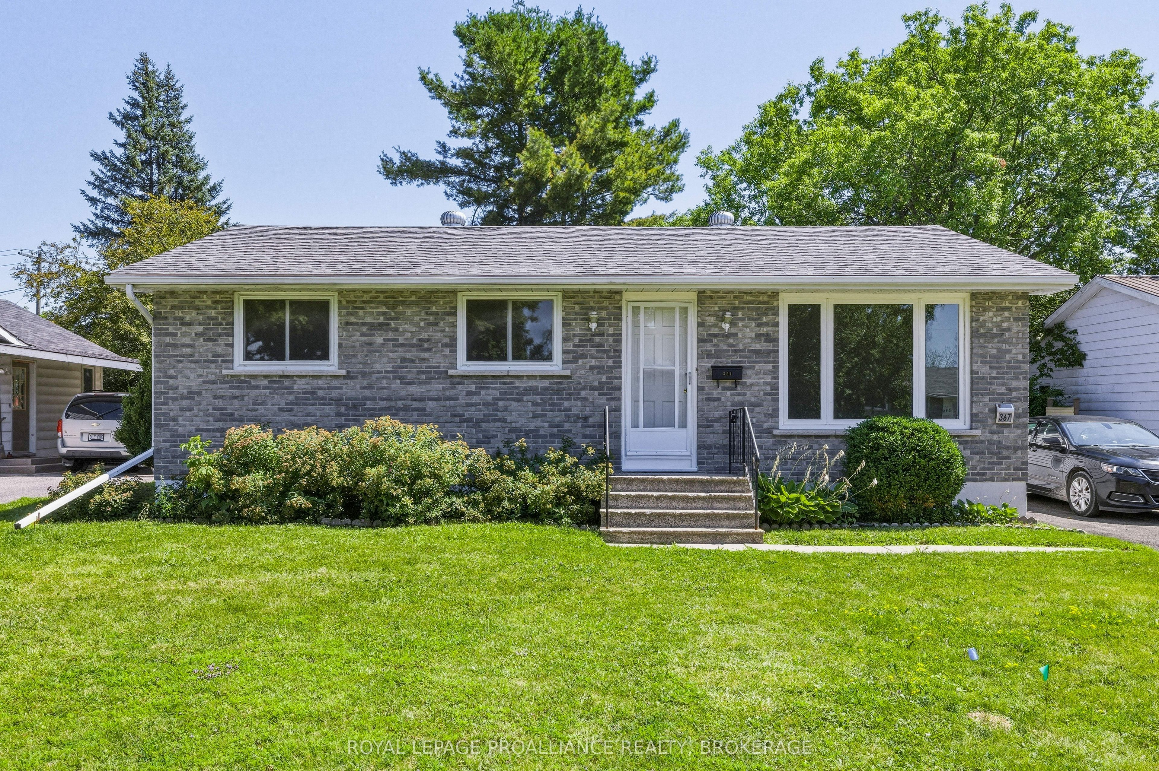 367 Georgiana Street Property Photo 1