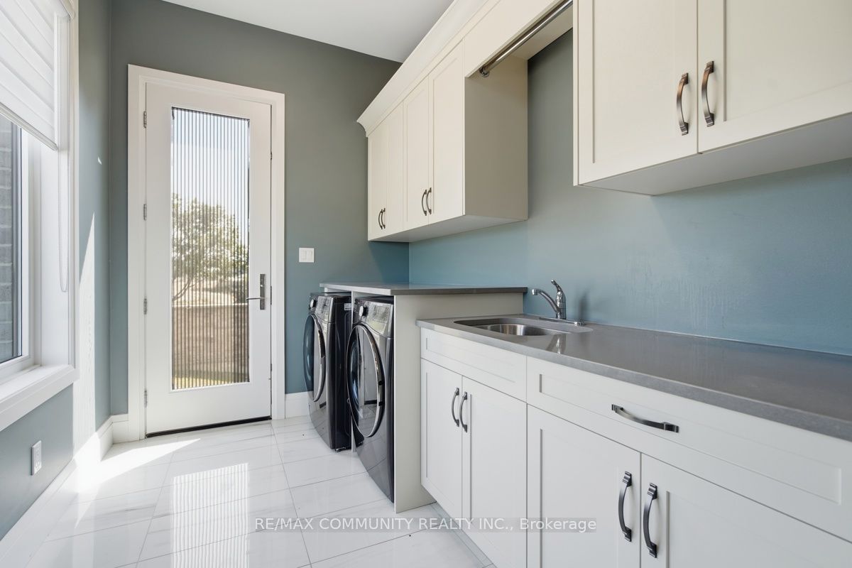 451 Warner Terrace Property Photo 22