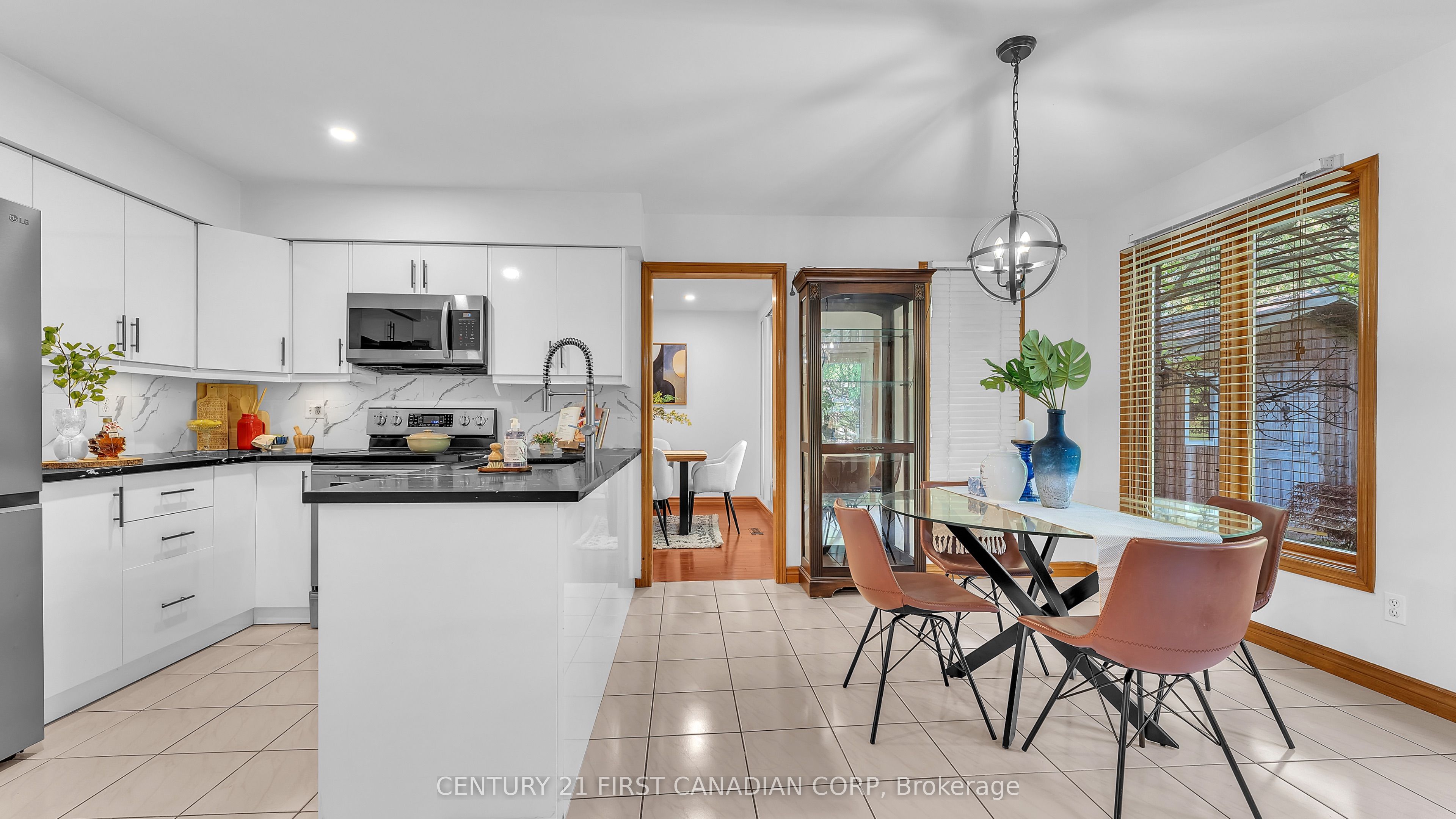 305 Andover Drive Property Photo 10
