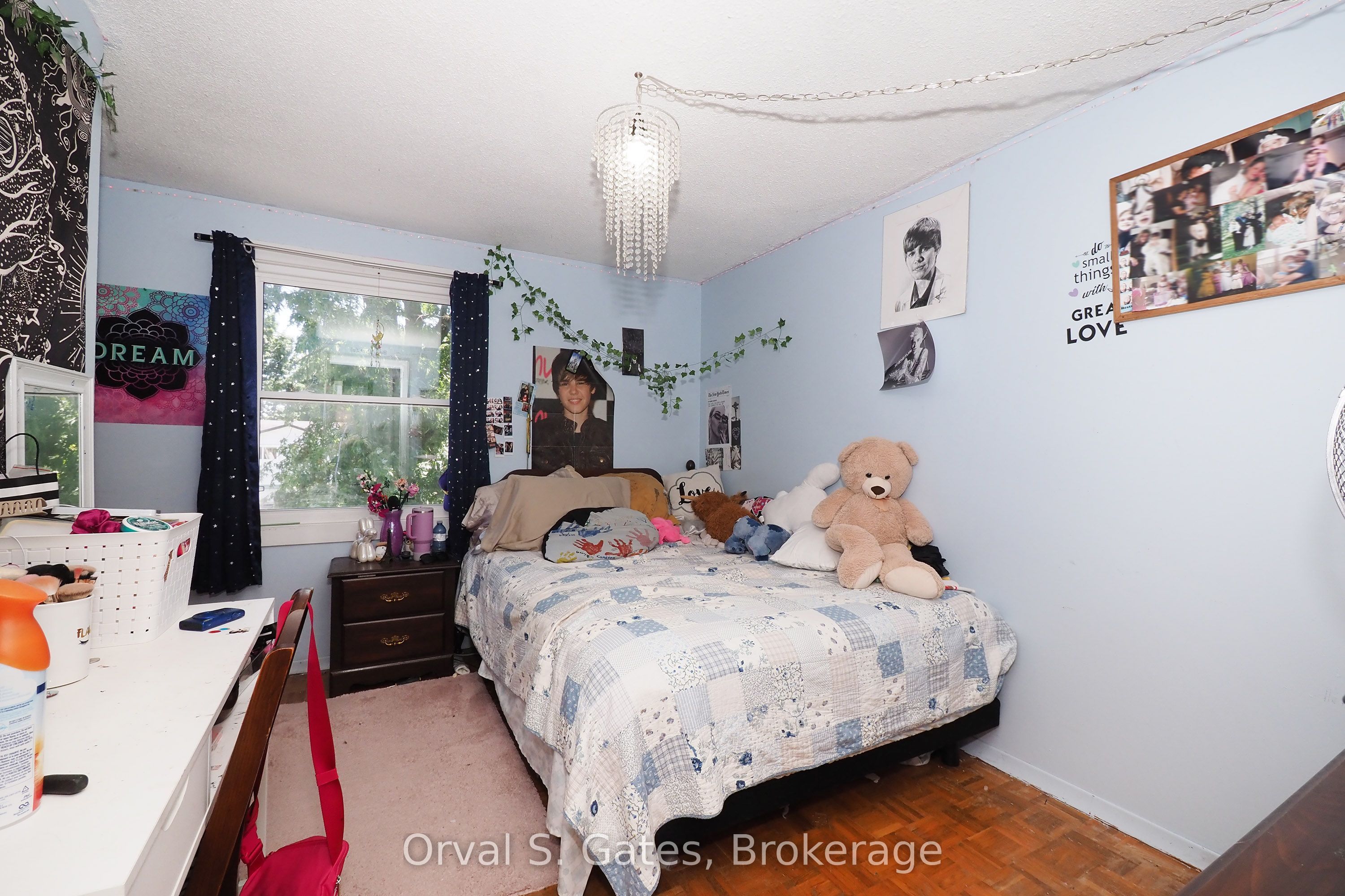 3 Queensdale Crescent Property Photo 10