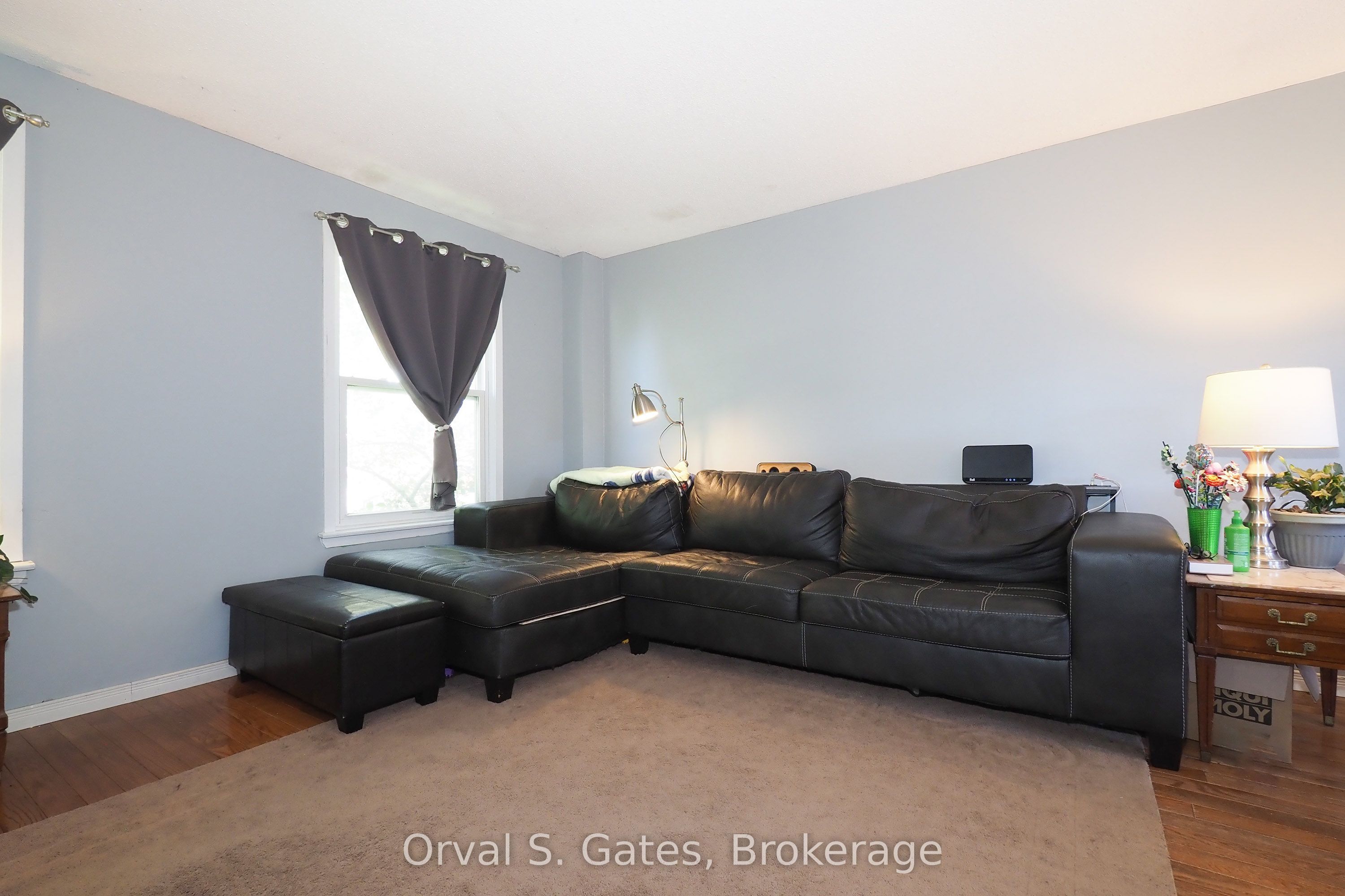 3 Queensdale Crescent Property Photo 18