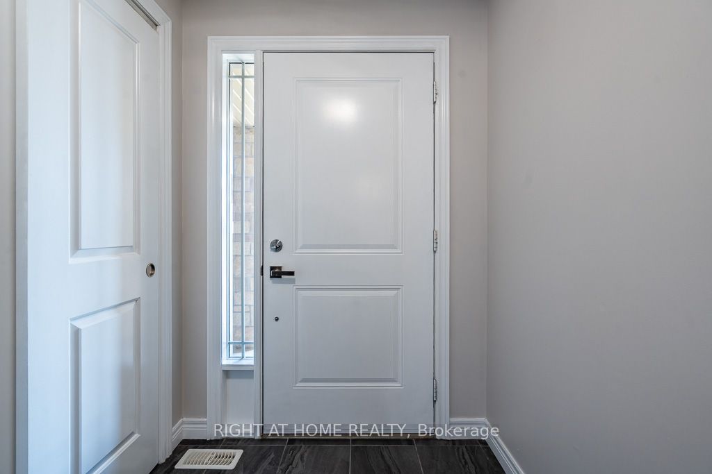 10 Cittadella Boulevard Property Photo 2