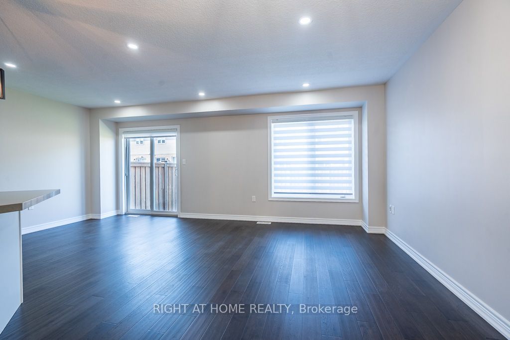 10 Cittadella Boulevard Property Photo 8