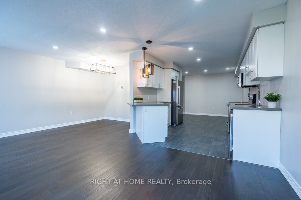 10 Cittadella Boulevard Property Photo 12