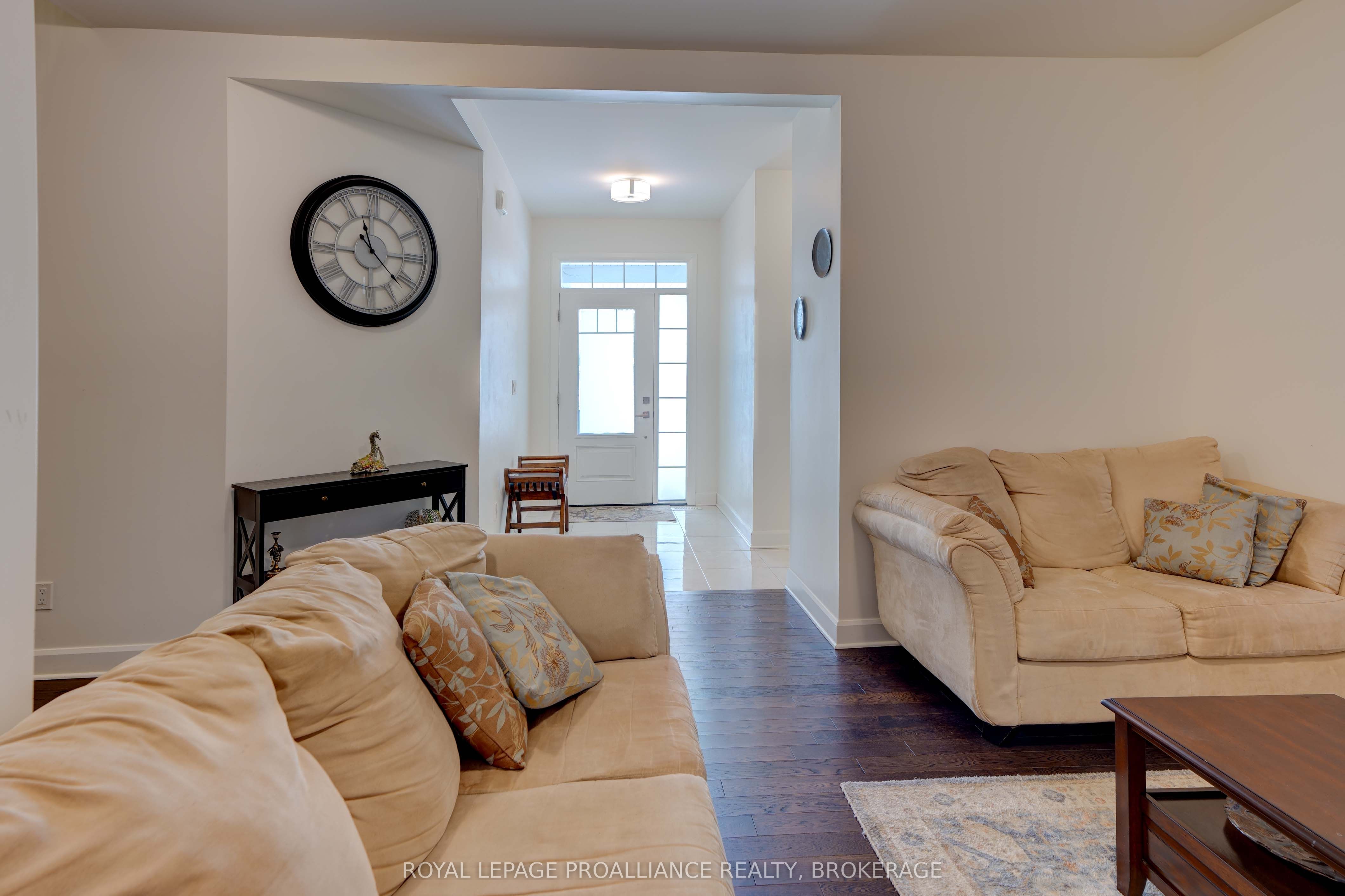 1369 Andersen Drive Property Photo 4