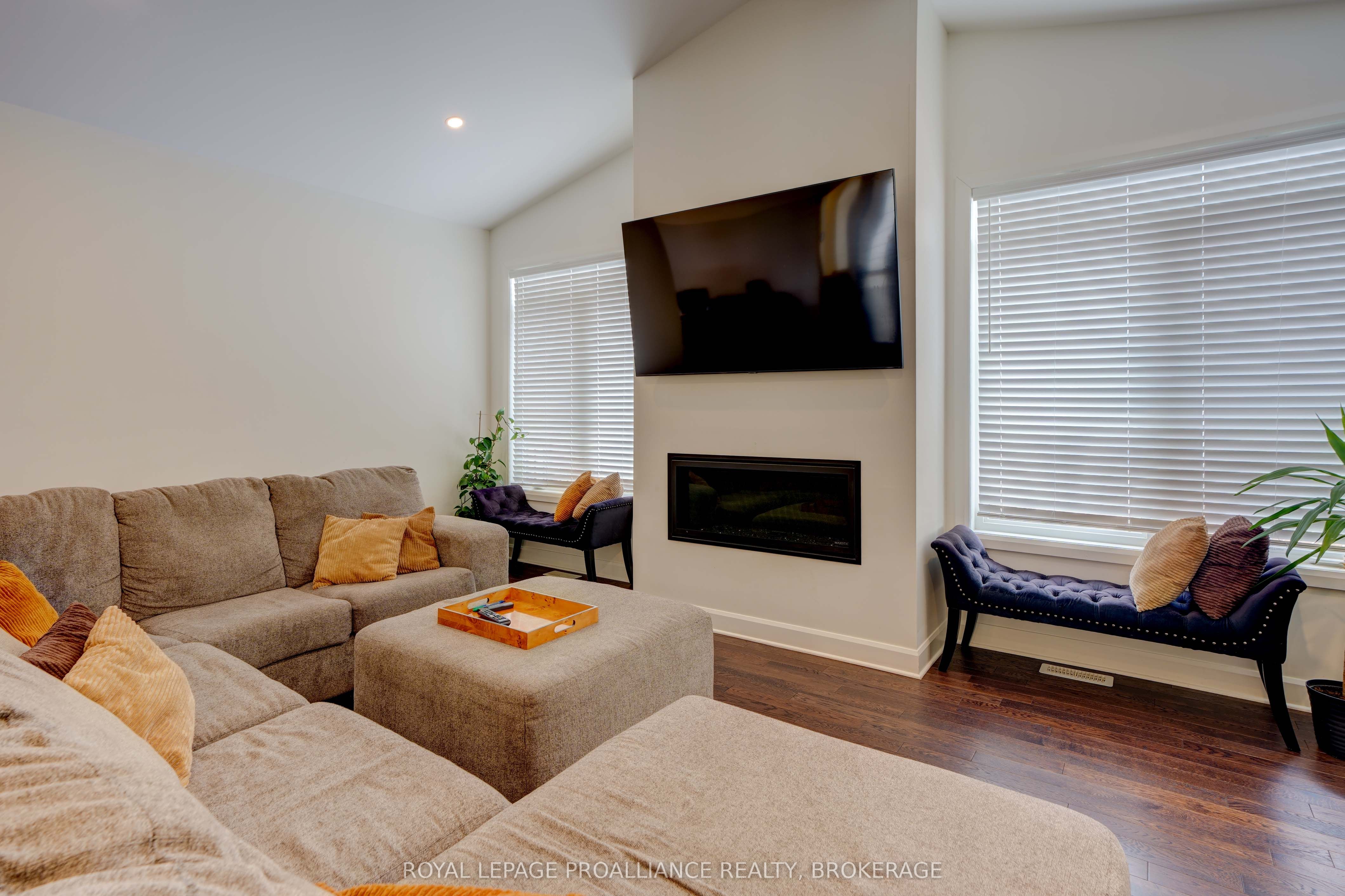 1369 Andersen Drive Property Photo 20