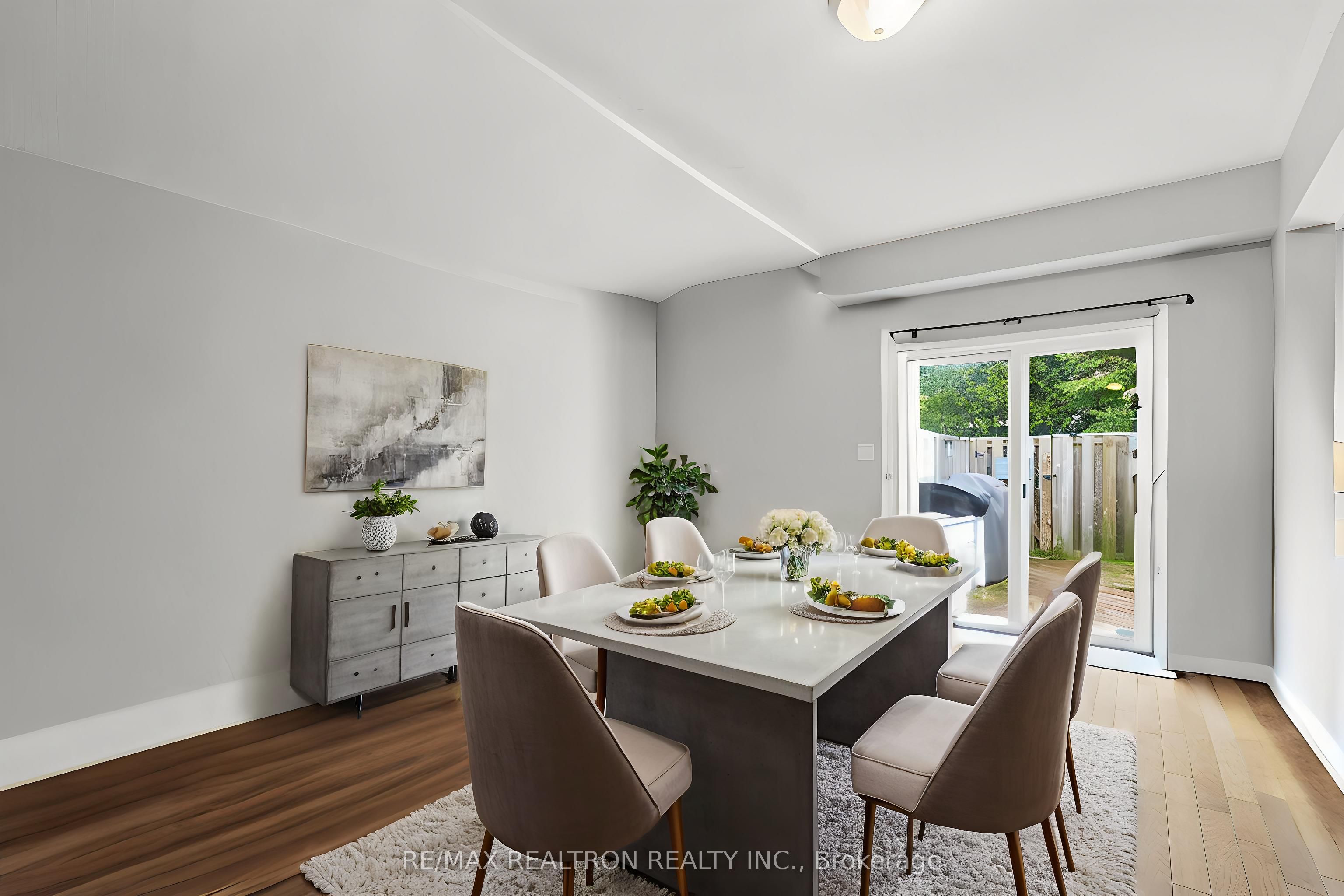 81 Valridge Drive 35 Property Photo 4