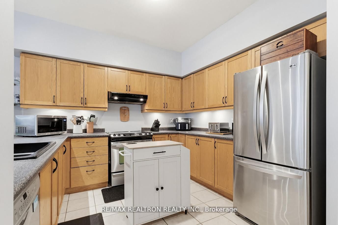 81 Valridge Drive 35 Property Photo 5