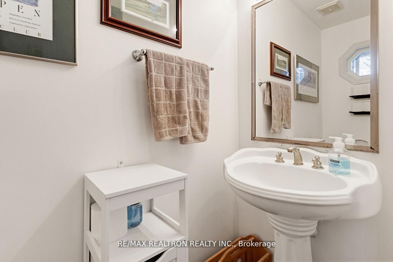 81 Valridge Drive 35 Property Photo 8